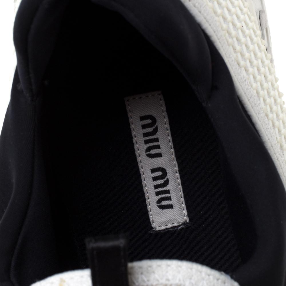 Miu Miu White Mesh Crystal Embellished Slip On Sneakers Size 39.5 In Good Condition In Dubai, Al Qouz 2