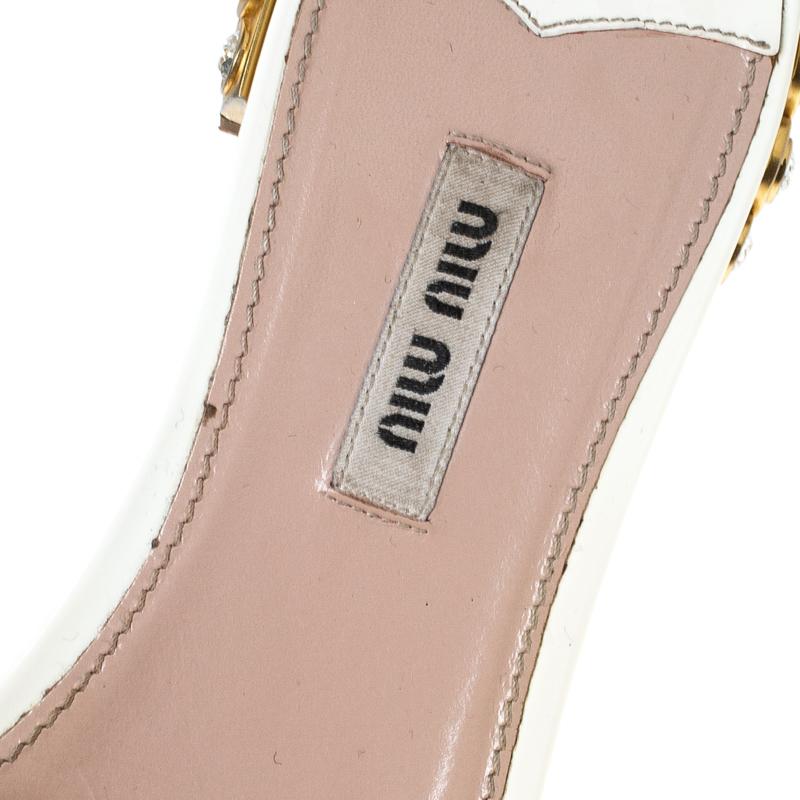 Miu Miu White Patent Leather Bow Slide Sandals Size 40.5 In Good Condition In Dubai, Al Qouz 2