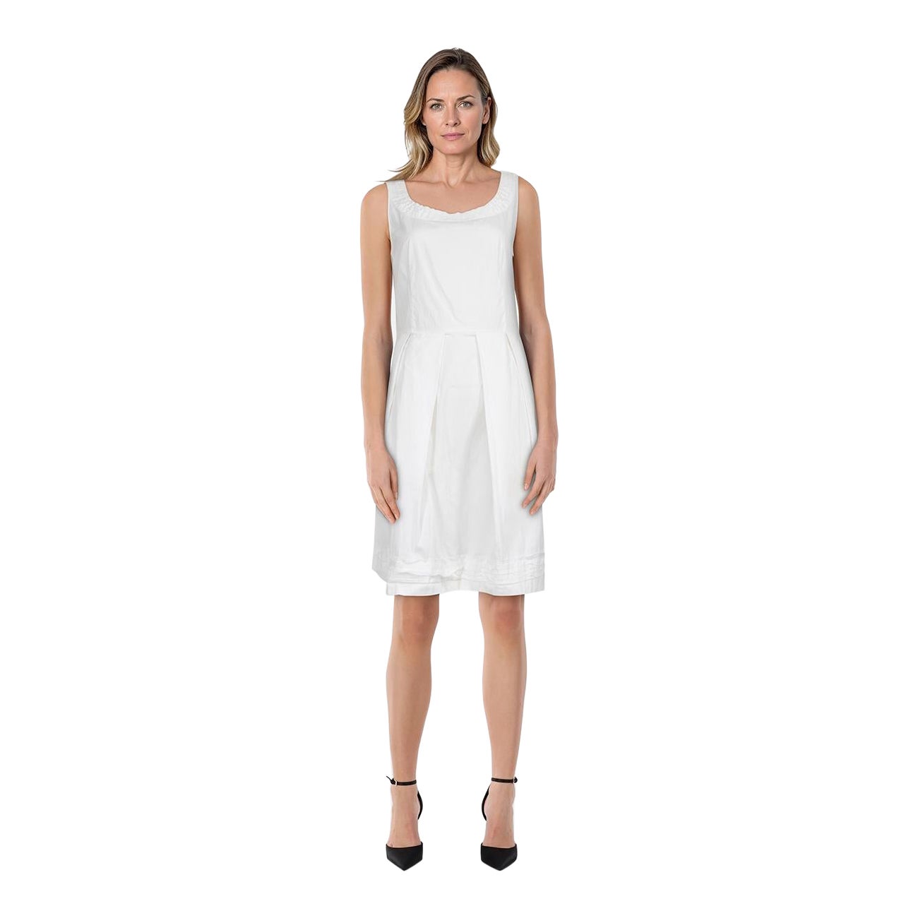 Miu Miu White Sleeveless Flared Knee Length Dress Size L (Robe évasée sans manches au niveau du genou)