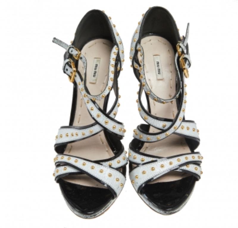 Gray Miu Miu White Studded Crackled Leather Ankle-Strap Sandals Size 39 For Sale
