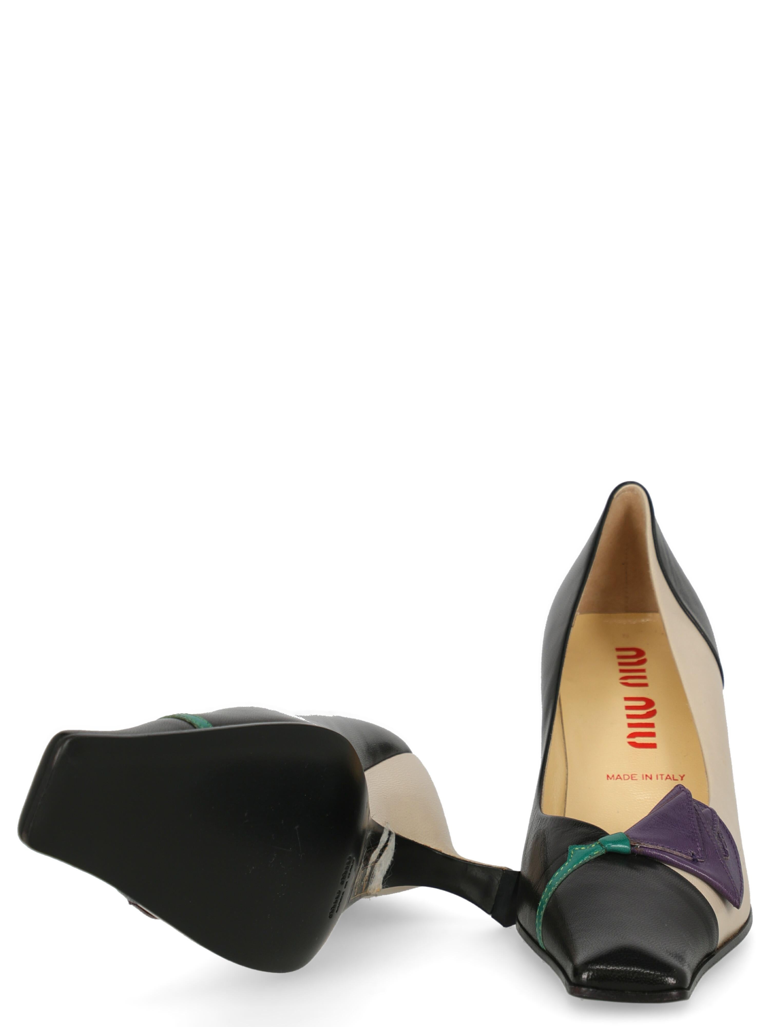 Women's Miu Miu Women  Pumps Black Leather IT 39 For Sale