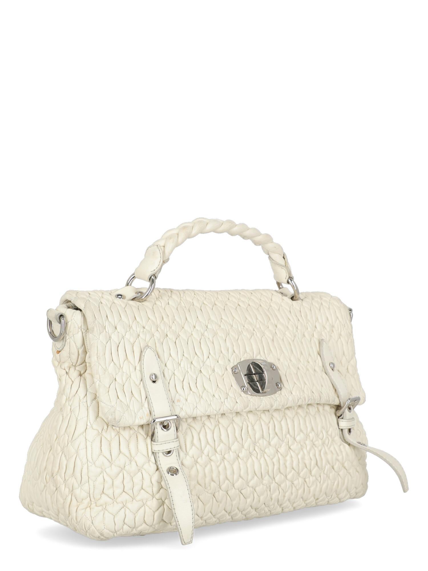 Miu Miu  Women   Shoulder bags  White Leather  In Good Condition For Sale In Milan, IT