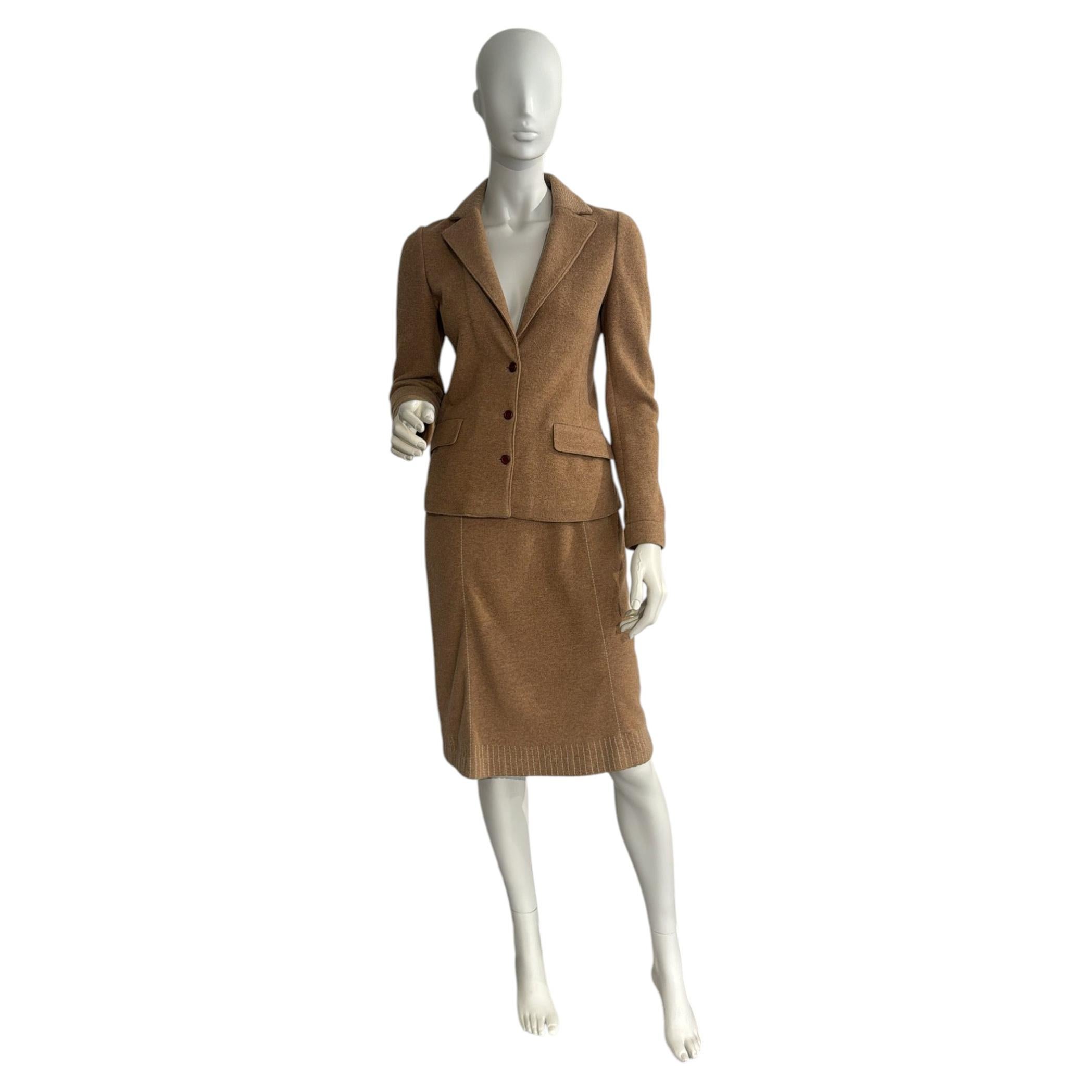 Ensemble tailleur-jupe en laine miu miu en vente