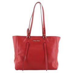 Miu Miu Fourre-tout zippé Vitello Soft Large