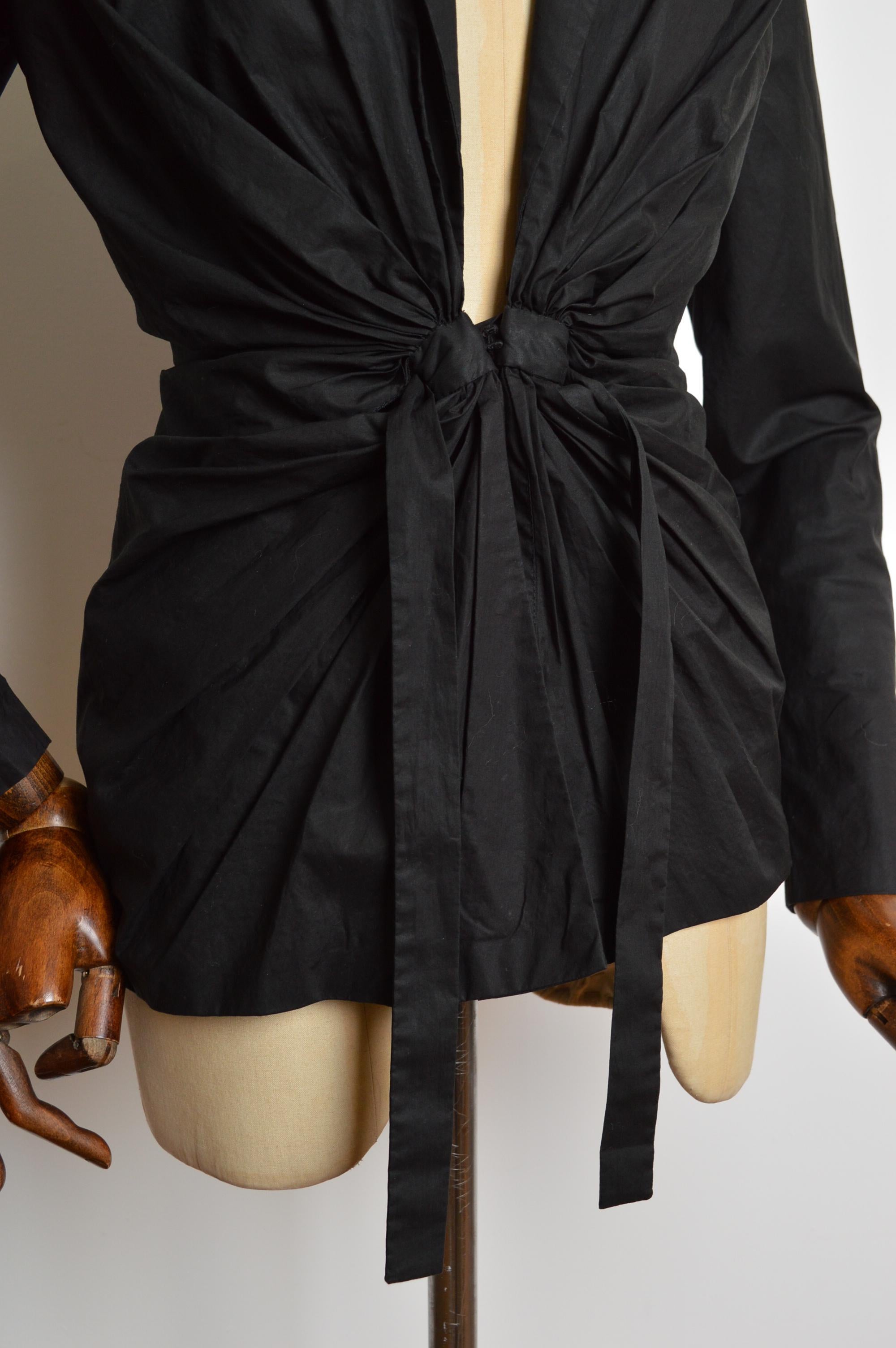 Miuccia PRADA Corte bajo Sexy Camisa ajustada negra de escote pronunciado en Bueno estado para la venta en Sheffield, GB
