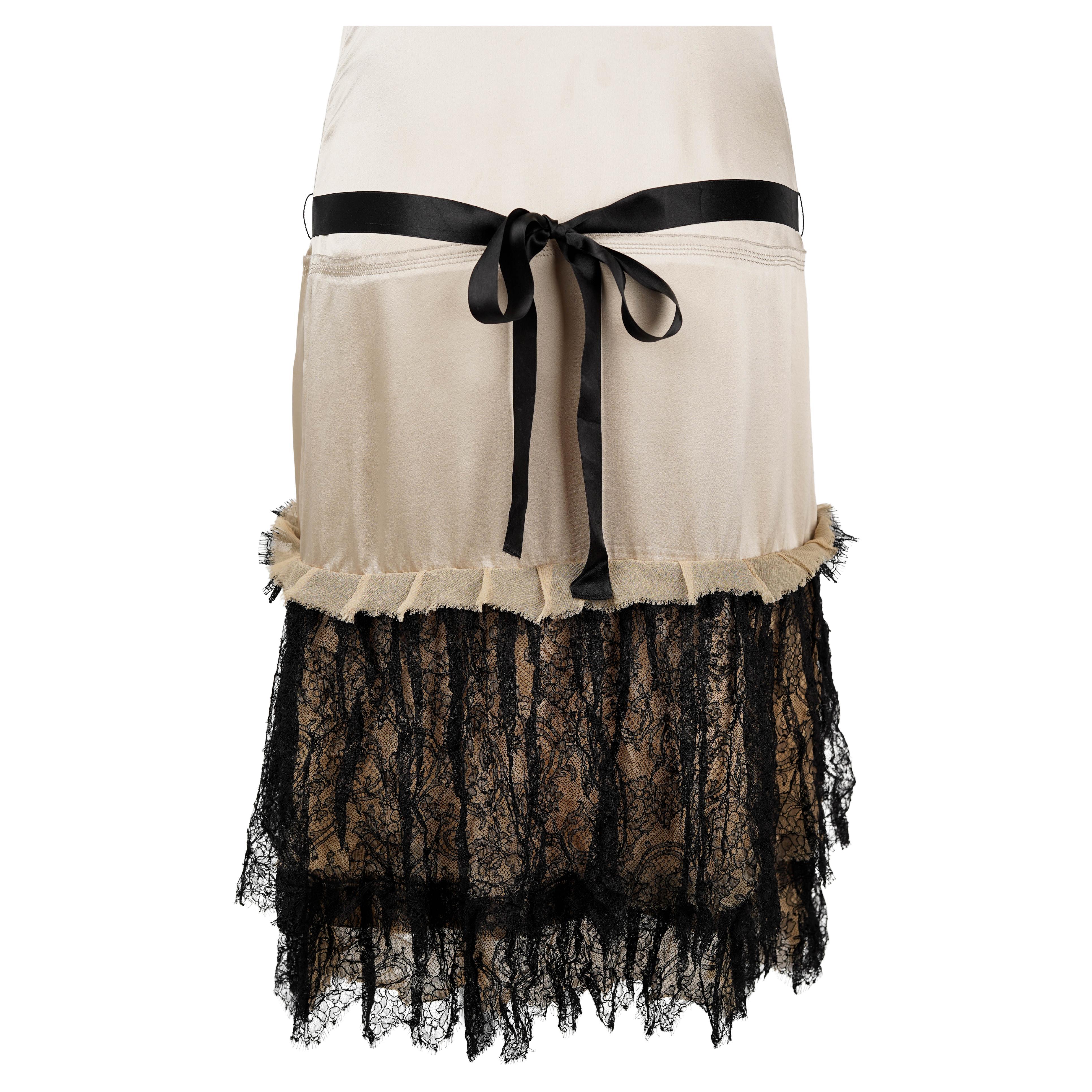 Miuccia Prada Laufstegkleid aus Seide und Spitze, Frühjahr/Sommer 2006 - IT 40 im Angebot 1