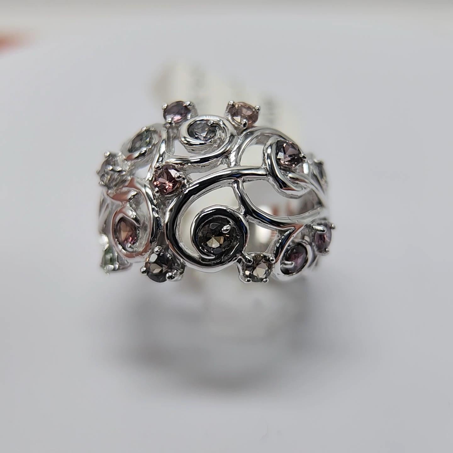 Mix Colors of Montana Saphir-Ring aus 18 Karat Weißgold im Angebot 10