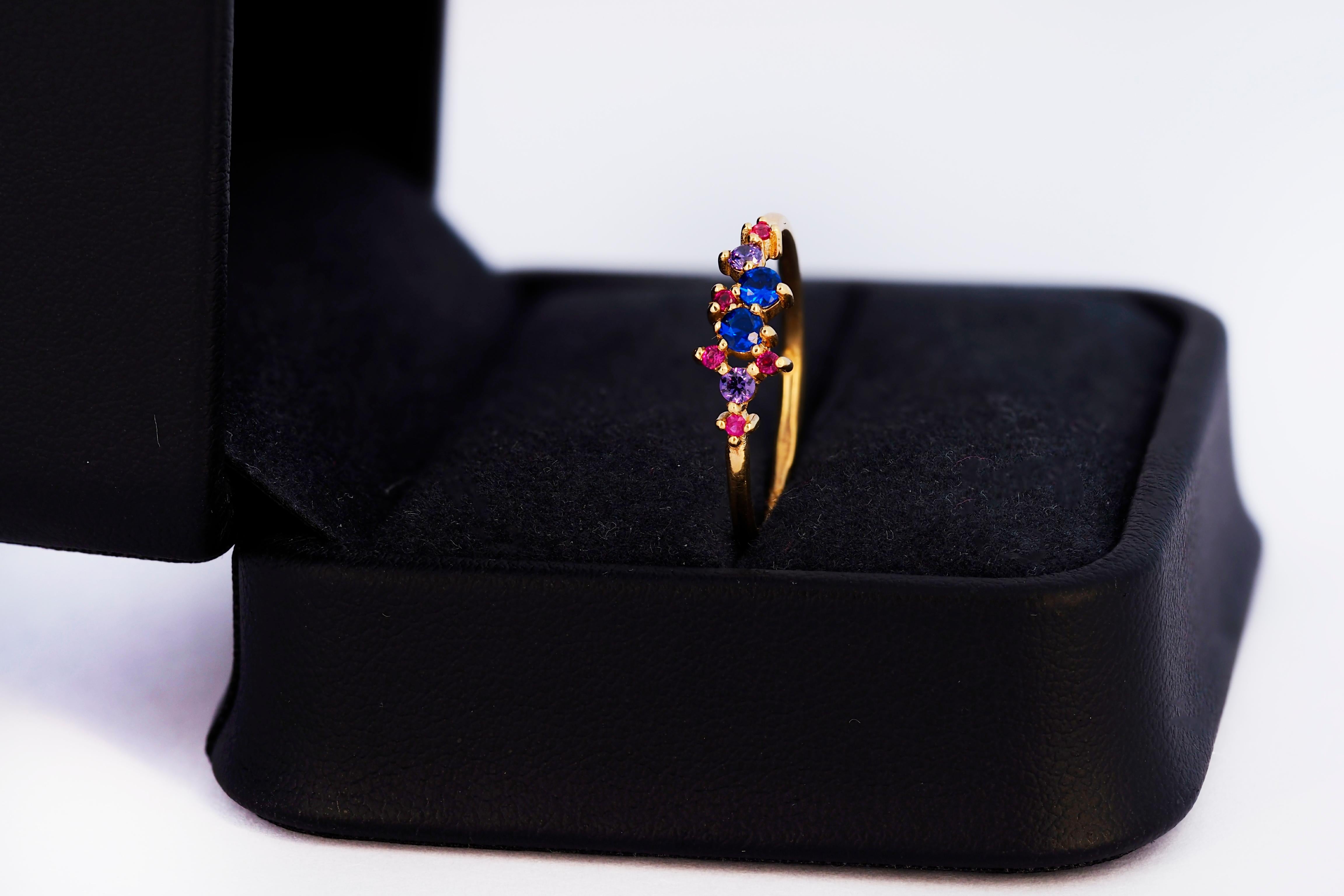 Mixed color cluster 14k gold engagement ring In New Condition For Sale In Istanbul, TR