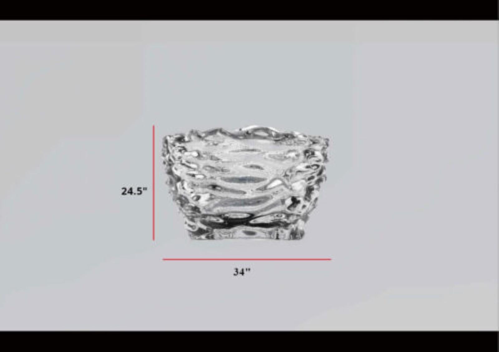 Luxurious Branched Crystal Bathtub – Nature-Inspired Design for Modern Elegance In New Condition For Sale In Monroe, NY