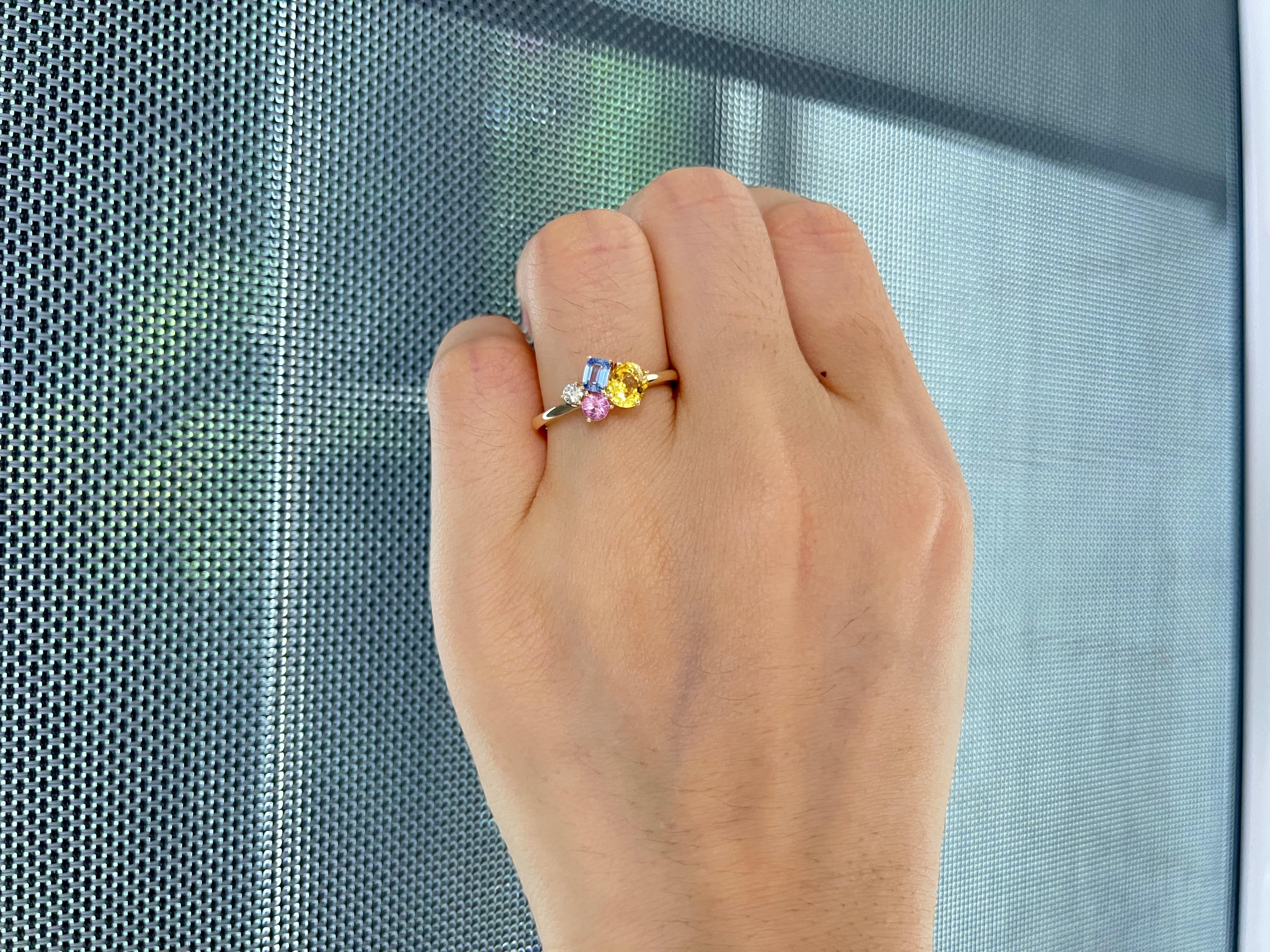 Anillo en racimo de diamantes con zafiro fantasía de corte mixto de 1,29 CT en oro amarillo de 14 quilates Art Decó en venta