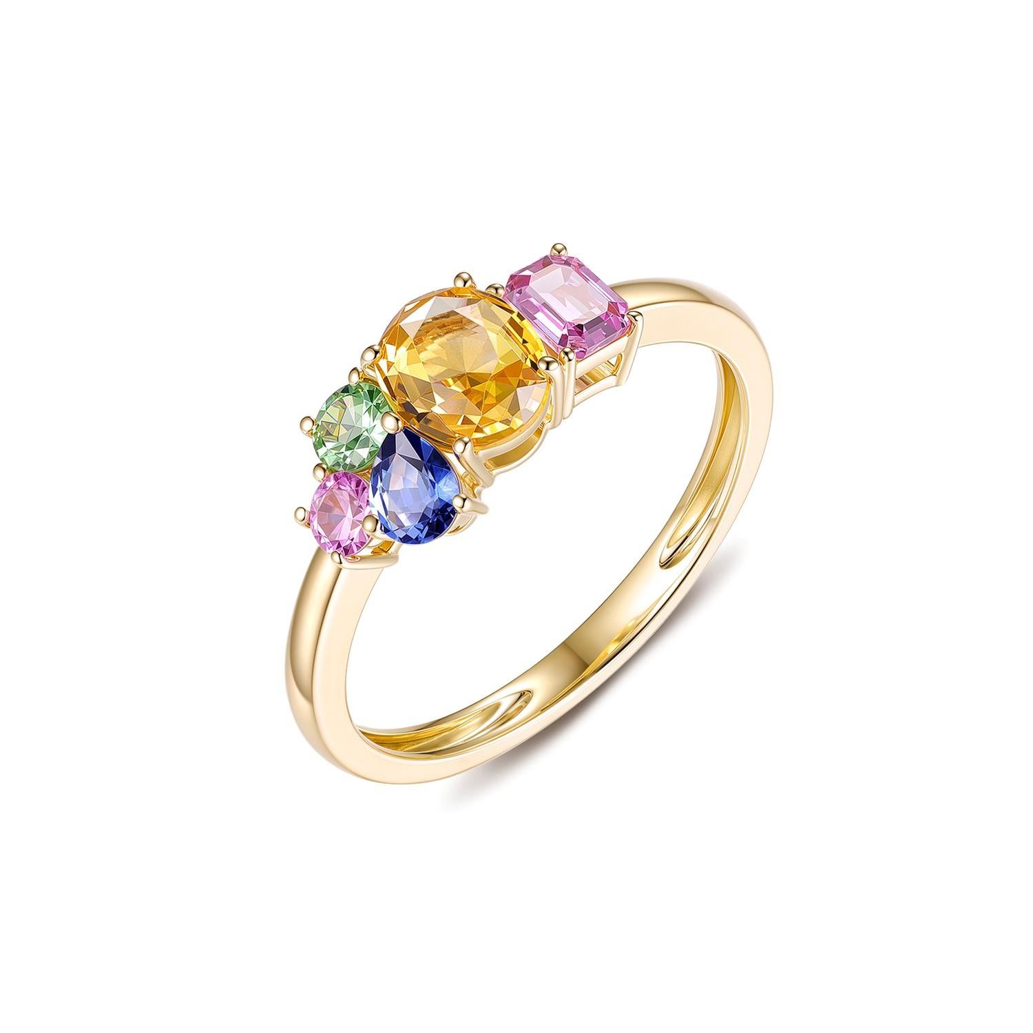 Composition radieuse de couleurs et de savoir-faire, cette bague joyeuse présente un ensemble de saphirs fantaisie soigneusement sélectionnés, totalisant 1,47 carat. Serties dans de l'or jaune 14 carats poli, les pierres précieuses présentent un