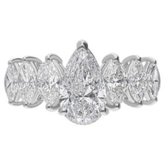 Anillo de media banda de compromiso de diamantes naturales de talla mixta de 2,87 qt y oro blanco de 18 quilates