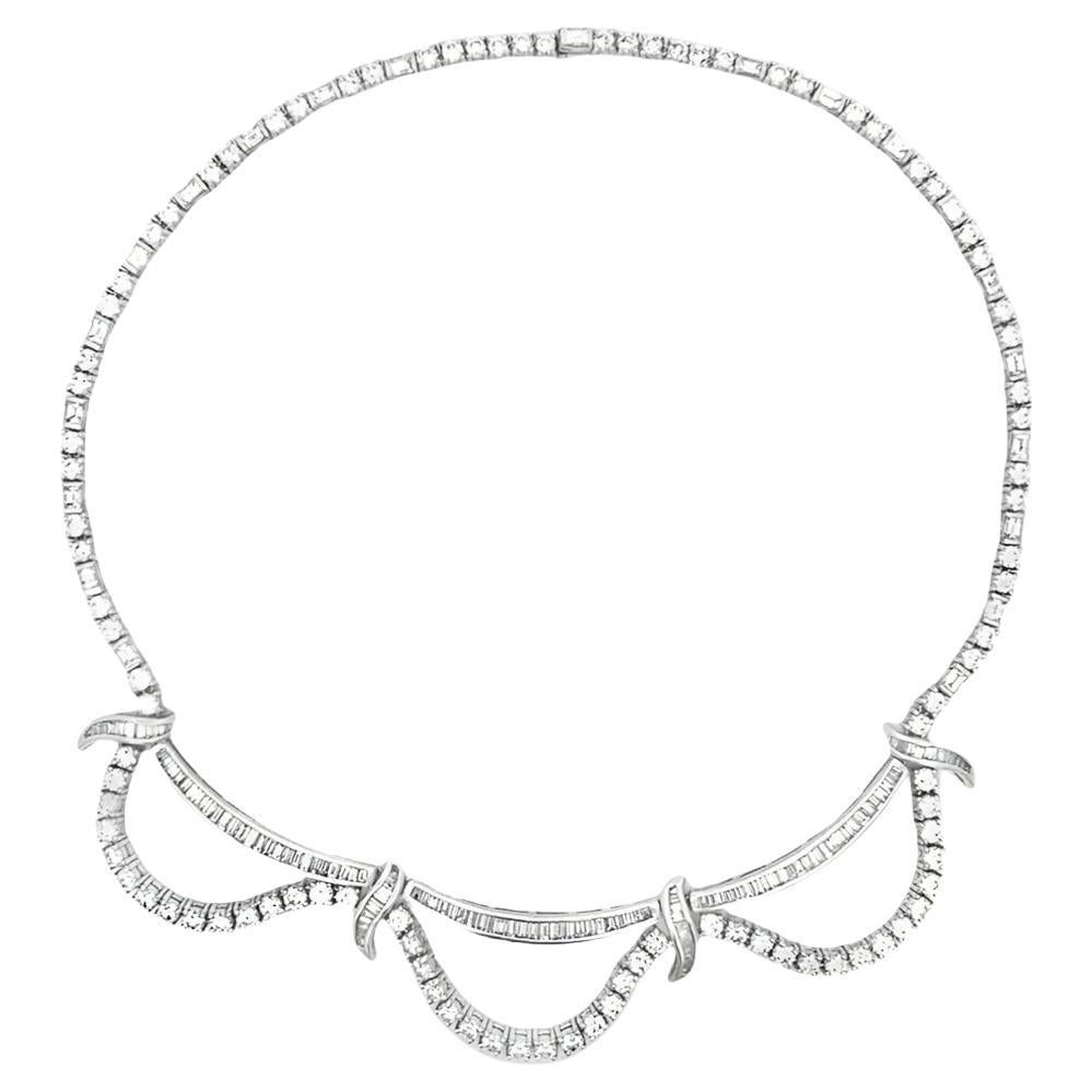 Swag-Halskette mit gemischtem Diamantschliff