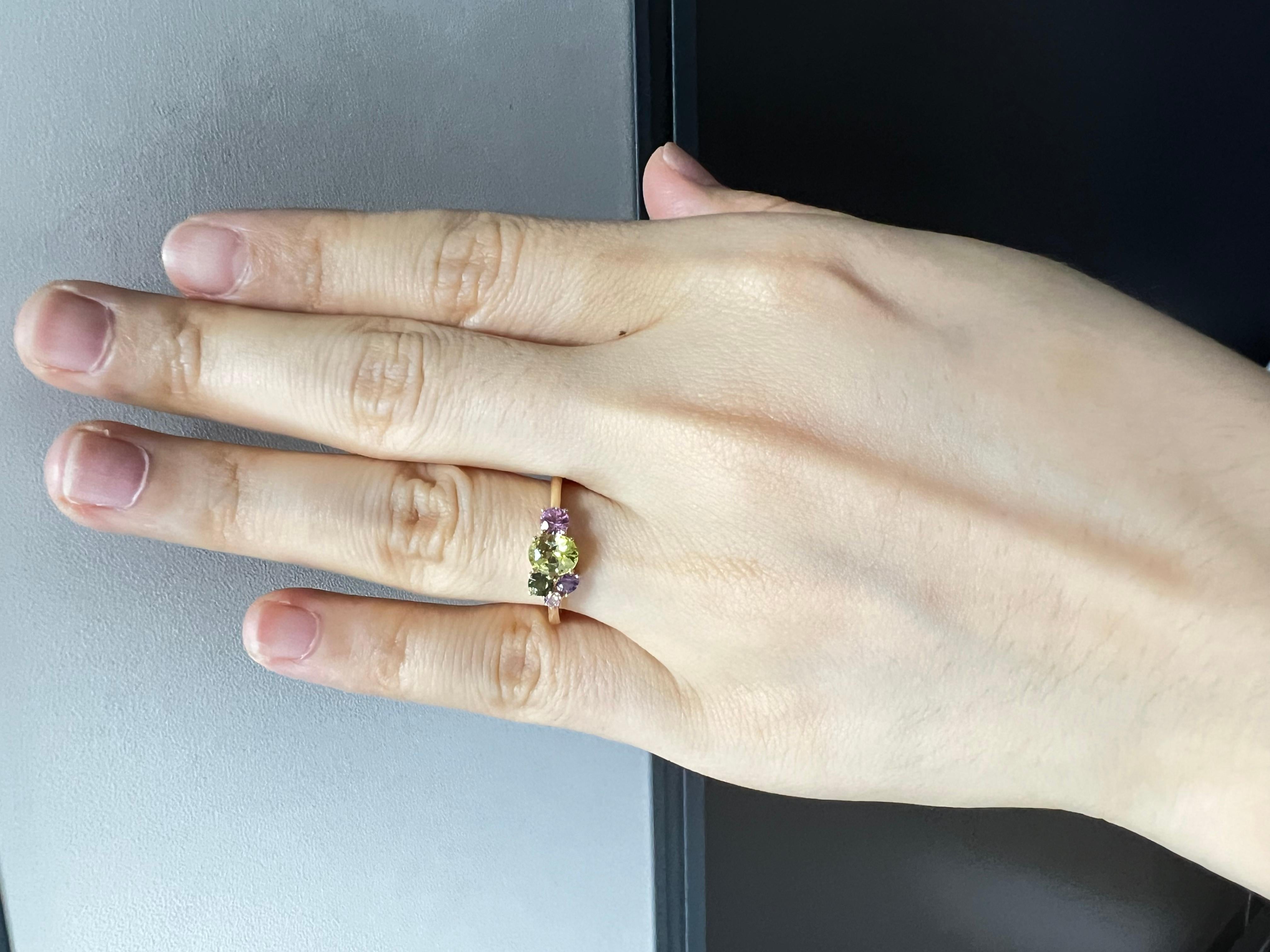 Bague fantaisie en or jaune 14 carats avec saphirs tailles mixtes et diamants en vente 2