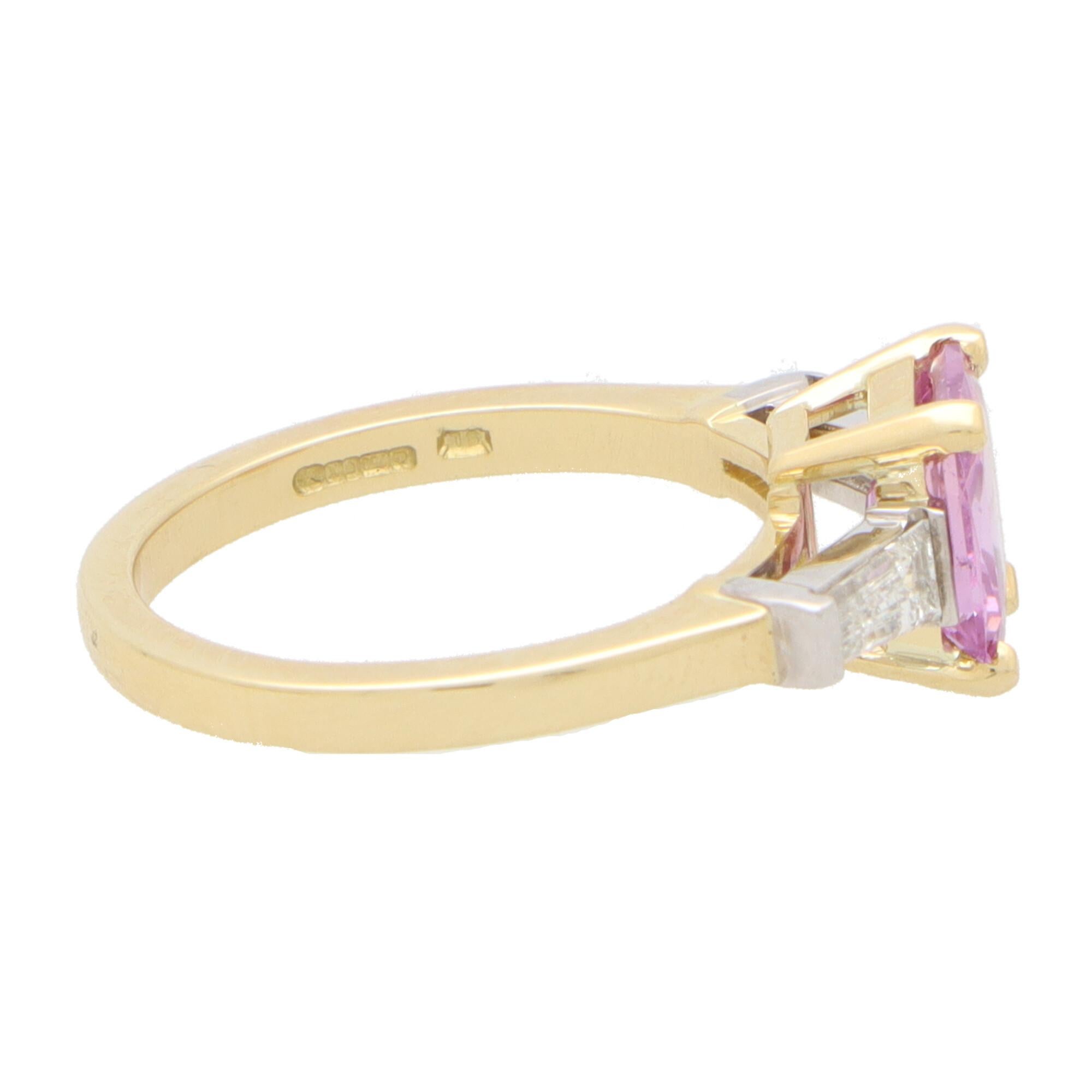 Mixed Cut Pink Sapphire and Diamond Three Stone Ring Set in Gold and Platinum In Excellent Condition For Sale In London, GB