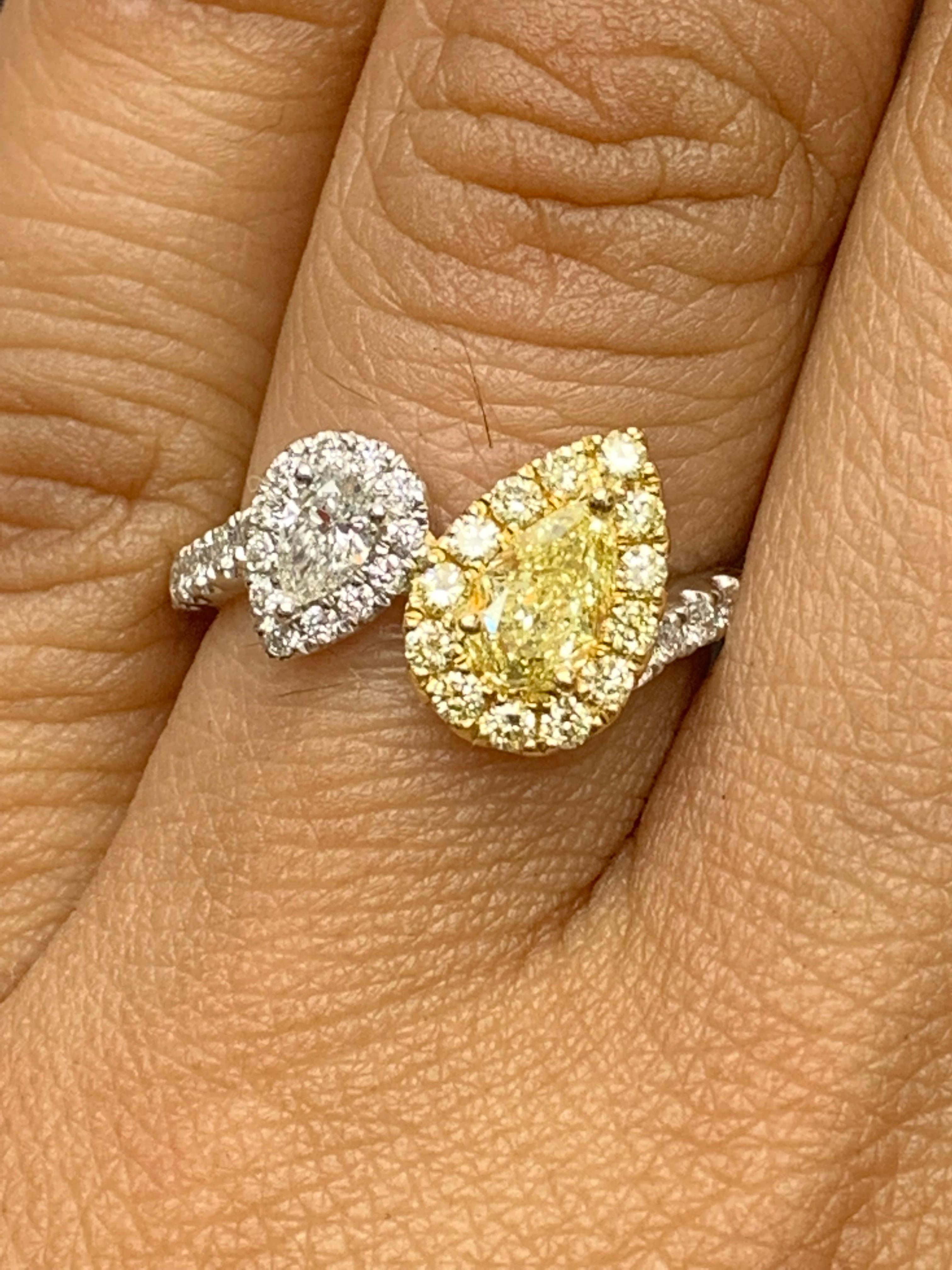 Toi et Moi-Ring aus 18 Karat Gold mit weißen und gelben Diamanten im Mischschliff im Zustand „Neu“ im Angebot in NEW YORK, NY