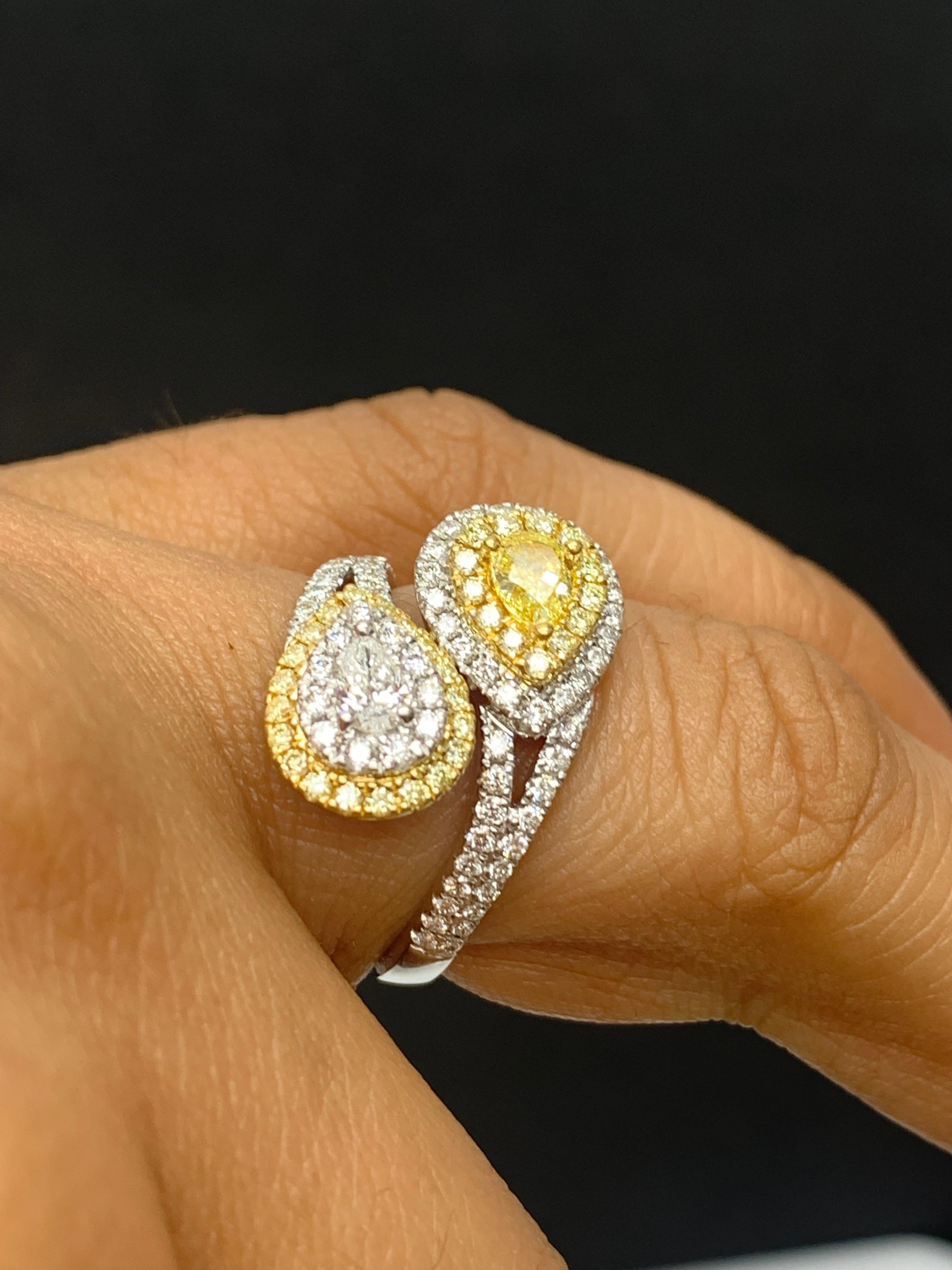 Bague Toi et Moi en or mixte 18 carats, diamant blanc et jaune en vente 2