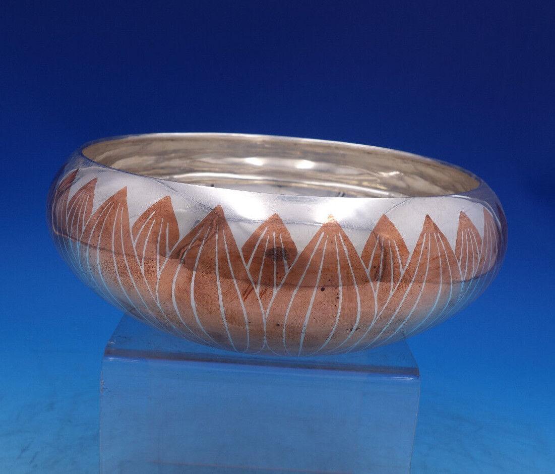 Mixed Metals by Tiffany & Co. Sterling Silver Bowl with Inlaid Copper, '#7075' In Excellent Condition In Big Bend, WI