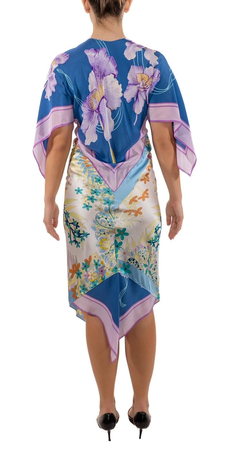 Donna Vestito a 2 sciarpe in seta blu e colori pastello misti in vendita