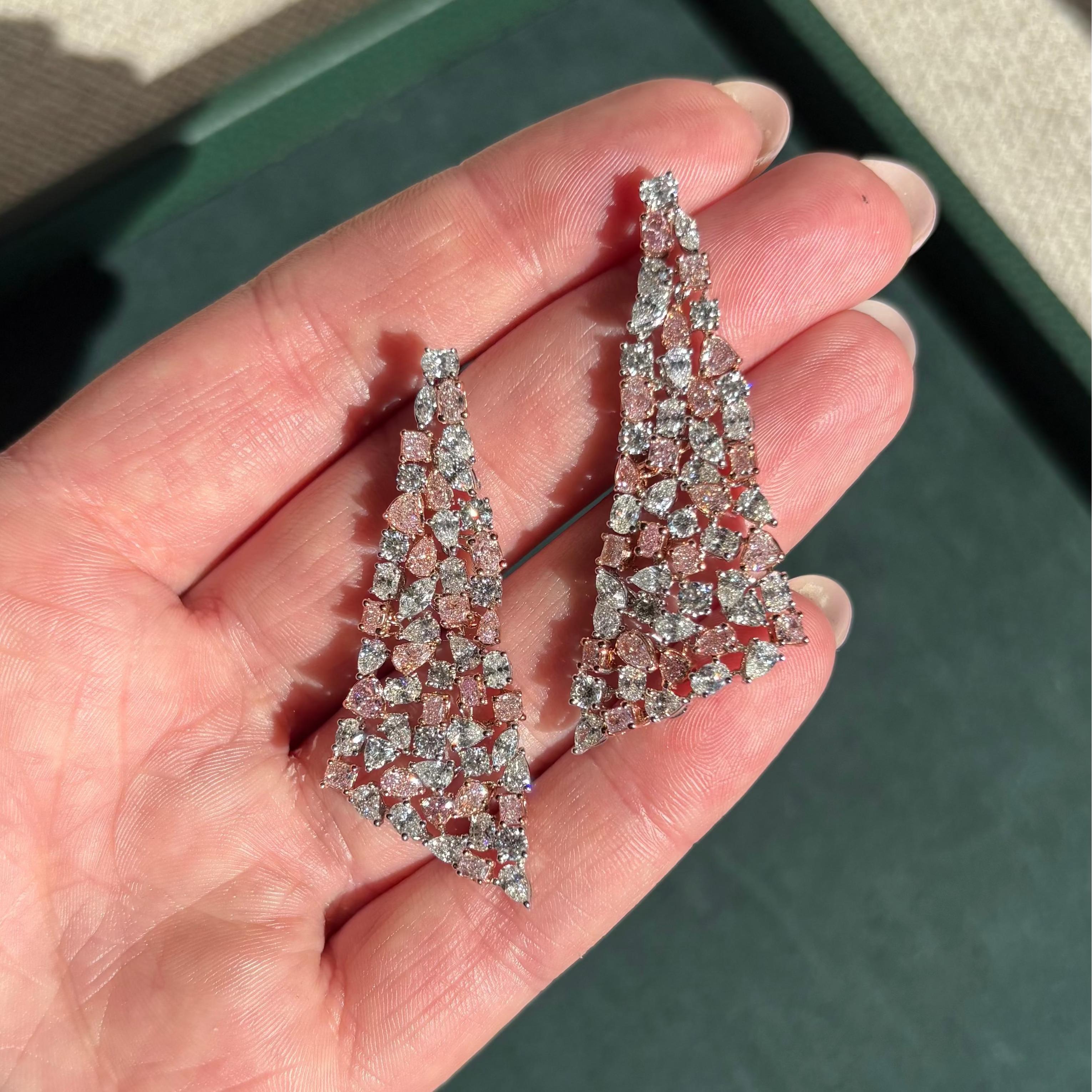 Taglio misto Orecchini a lampadario con diamanti bianchi e rosa misti in vendita