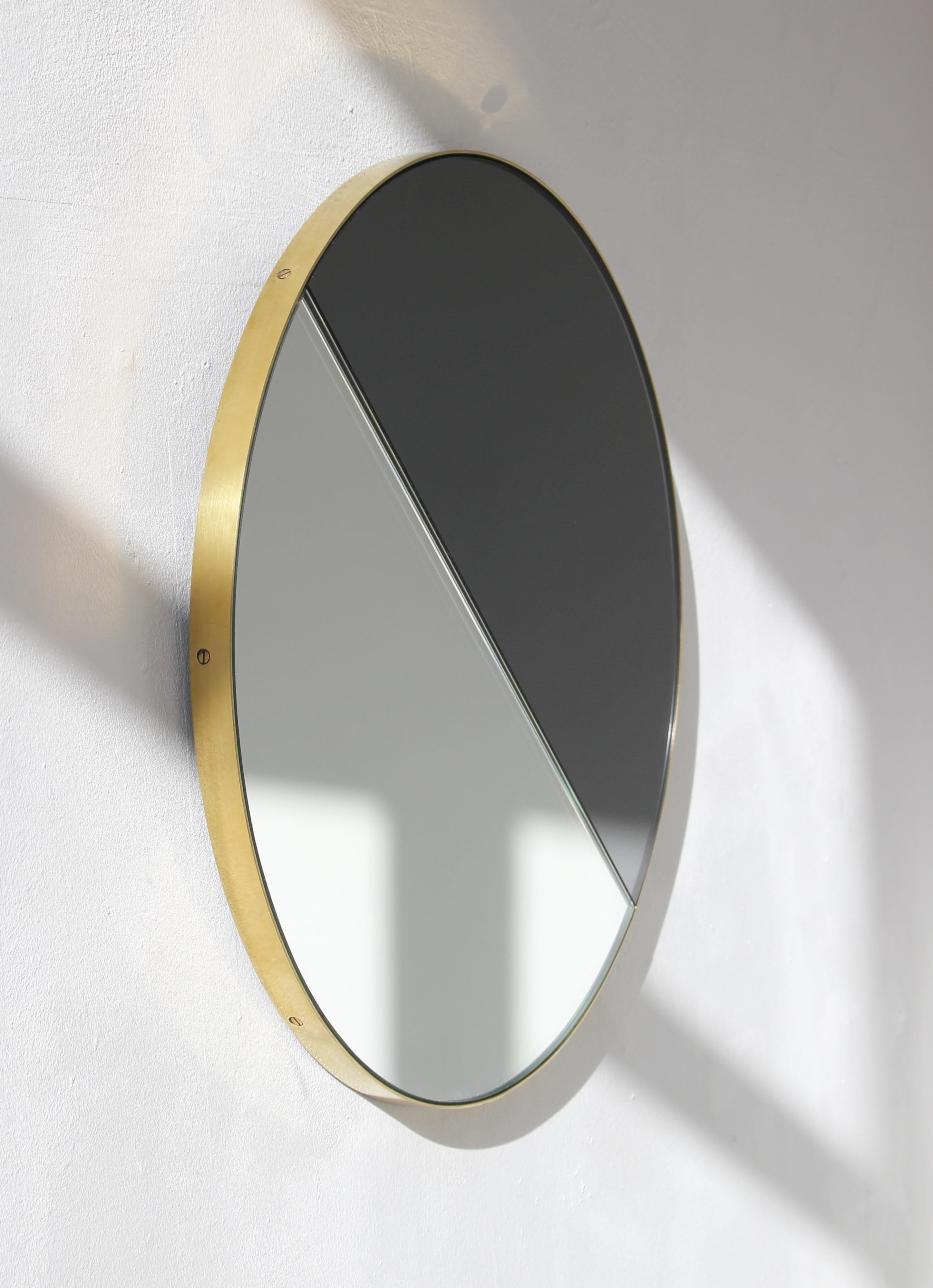 Modern Orbis Dualis Mixed Tint Contemporary Round Mirror with Brass Frame, Medium For Sale