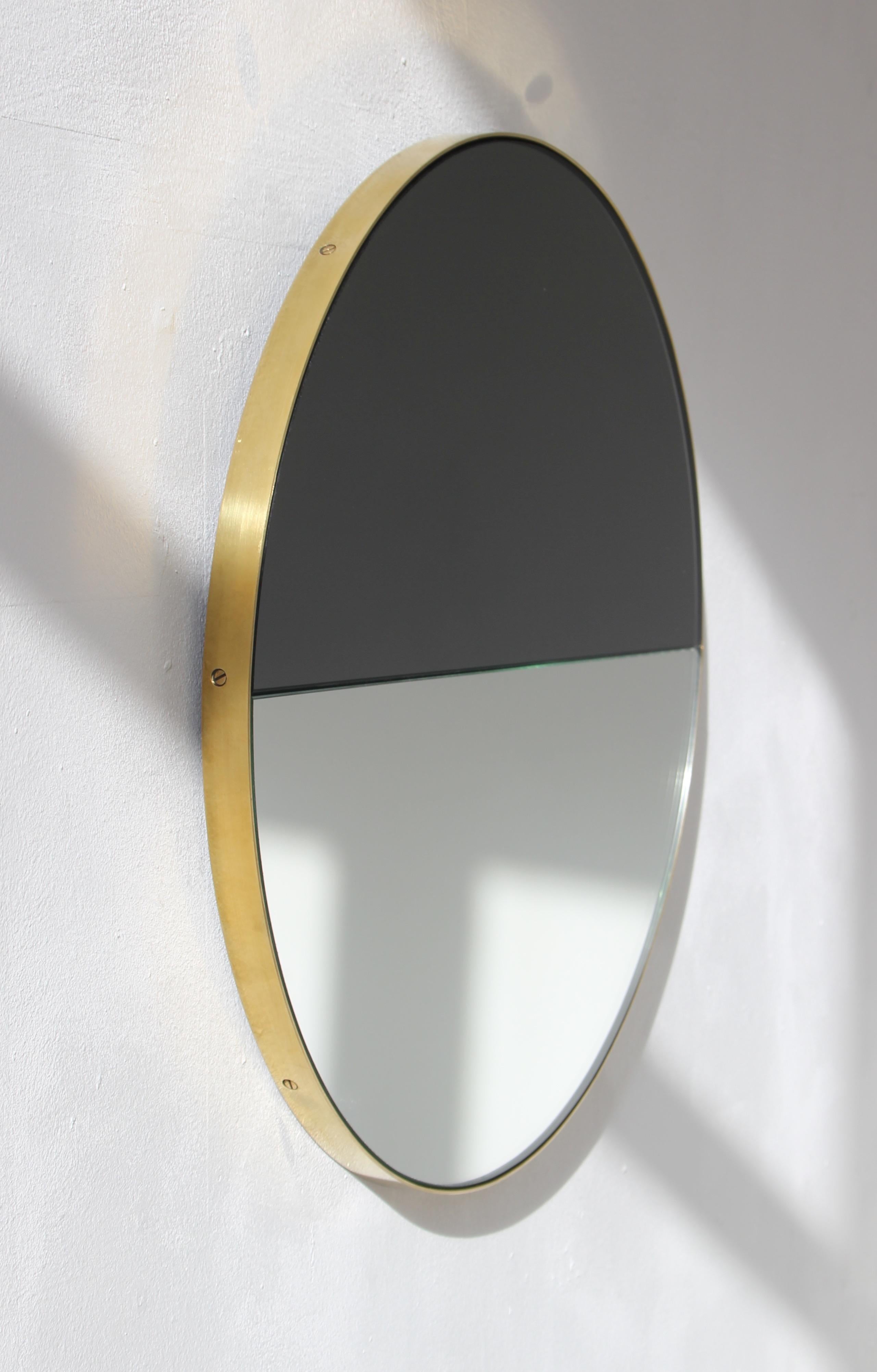 British Orbis Dualis Mixed Tint Contemporary Round Mirror with Brass Frame, Regular For Sale