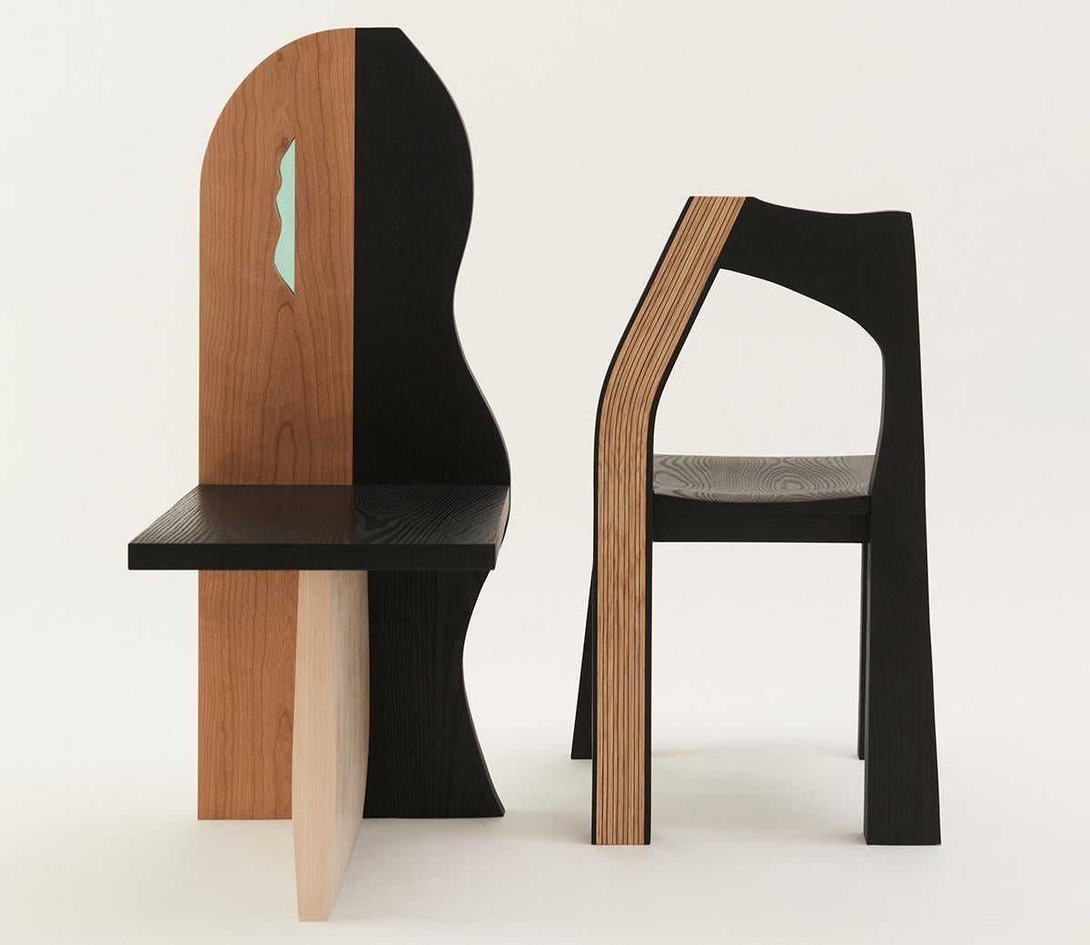 Dans la chaise Vignette, des compositions de cerisier, de frêne teinté à l'encre de Chine, d'érable blanchi et de vitraux sont judicieusement agencées. Cette chaise est conçue pour montrer le passage du temps, la matérialité contrastée racontant