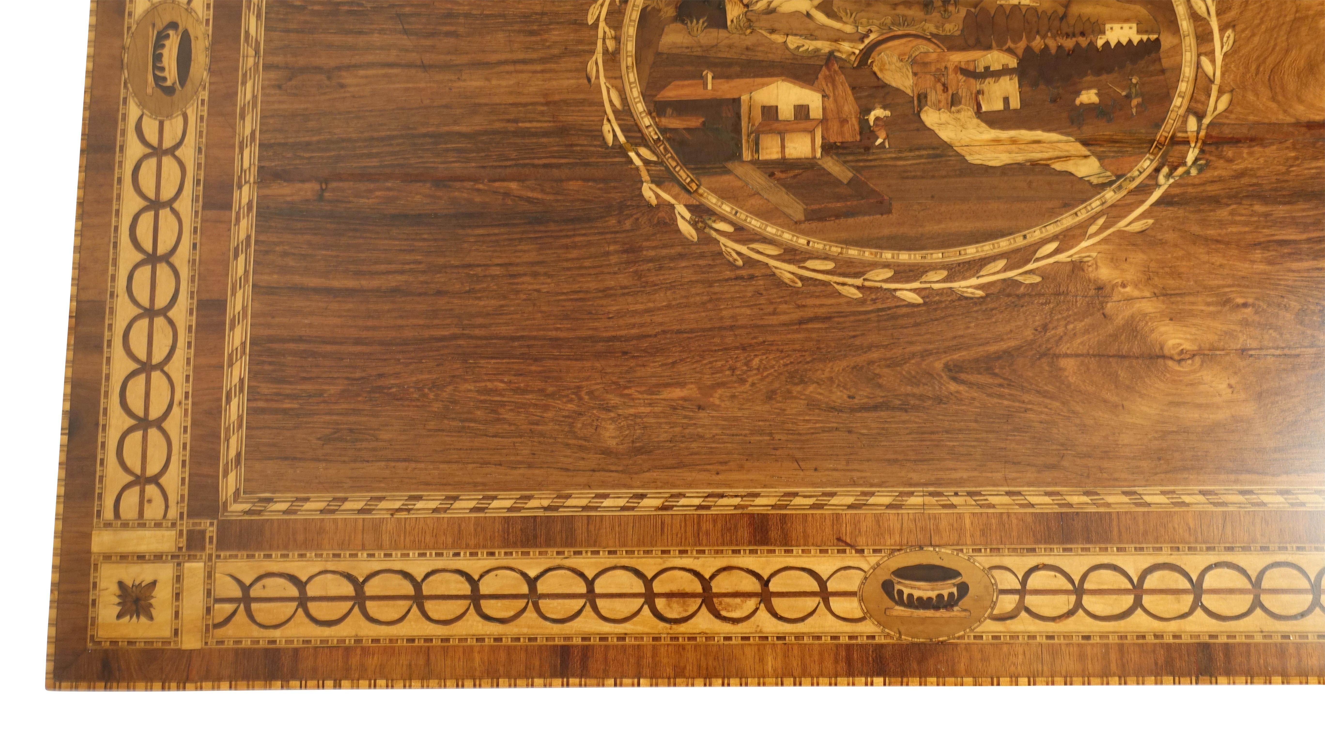 Table à écrire en marqueterie de bois mélangés et de marqueterie, Italie du Nord, fin du XVIIIe siècle en vente 6