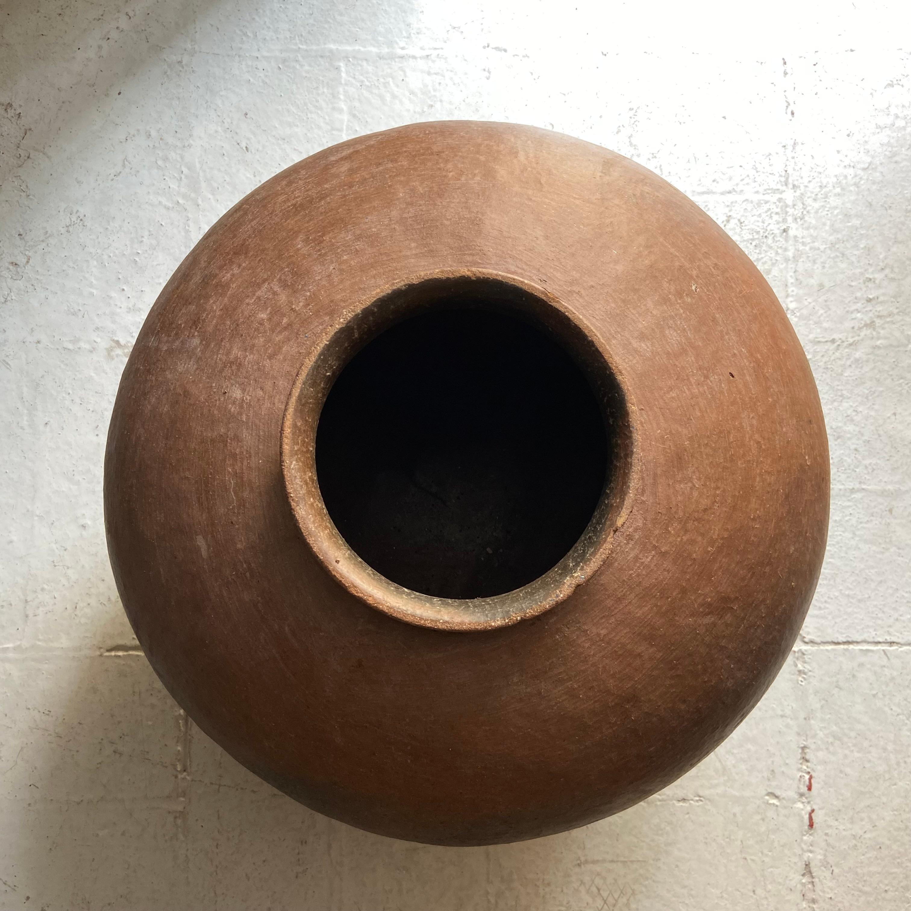 Mixteca Water Vessel by Artefakto In New Condition For Sale In Geneve, CH