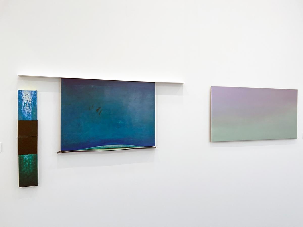 Peinture abstraite contemporaine horizontale aqua et lavande - Painting de Miya Ando