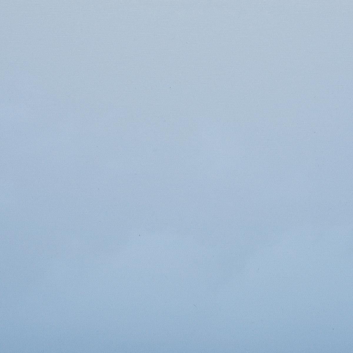 Zeitgenössische reflektierende Himmel-Blau Malerei von Wolken im Angebot 2