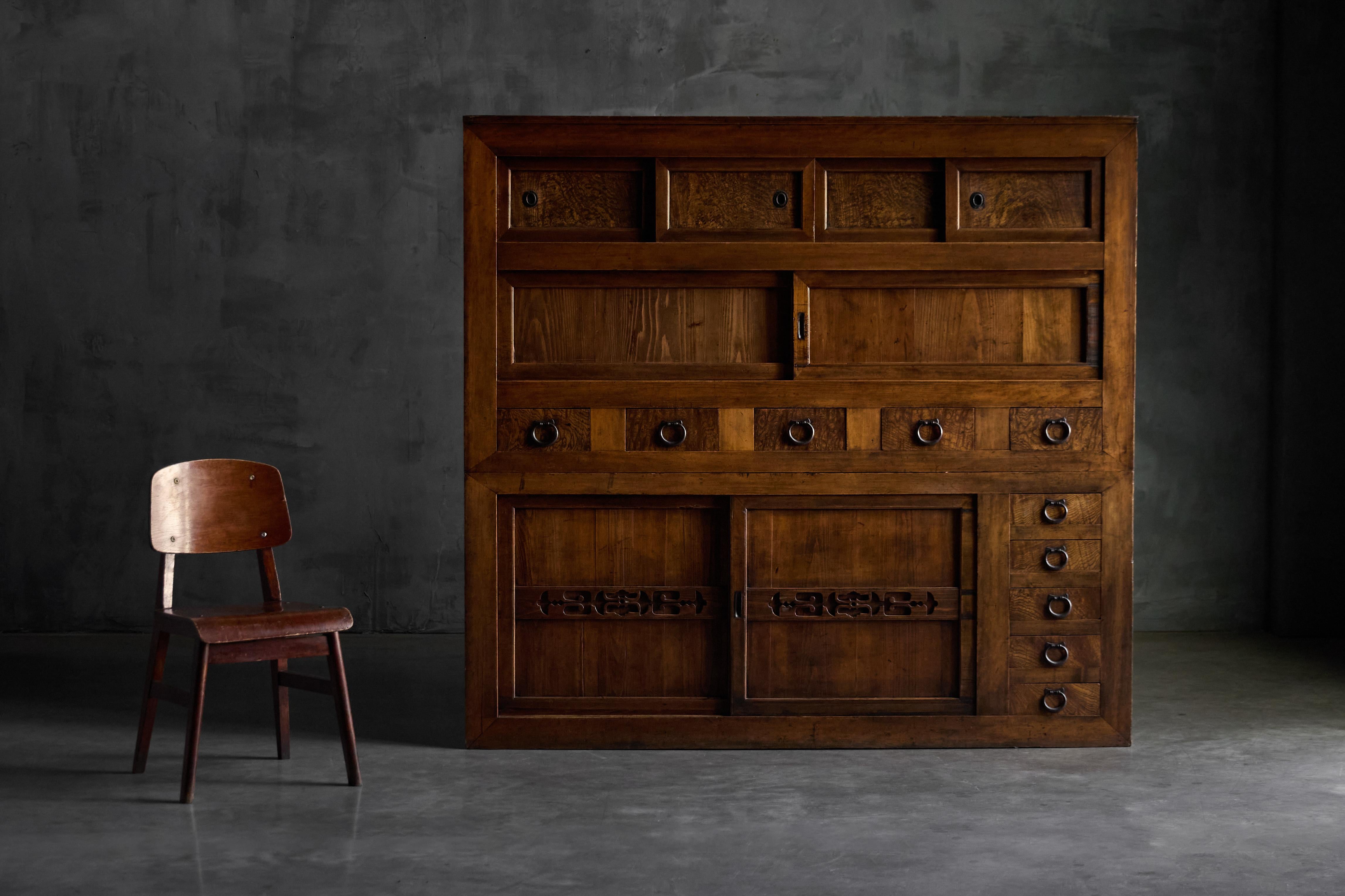 Gabinete Japonés Mizuya Tansu, Japón, Siglo XIX siglo XIX en venta