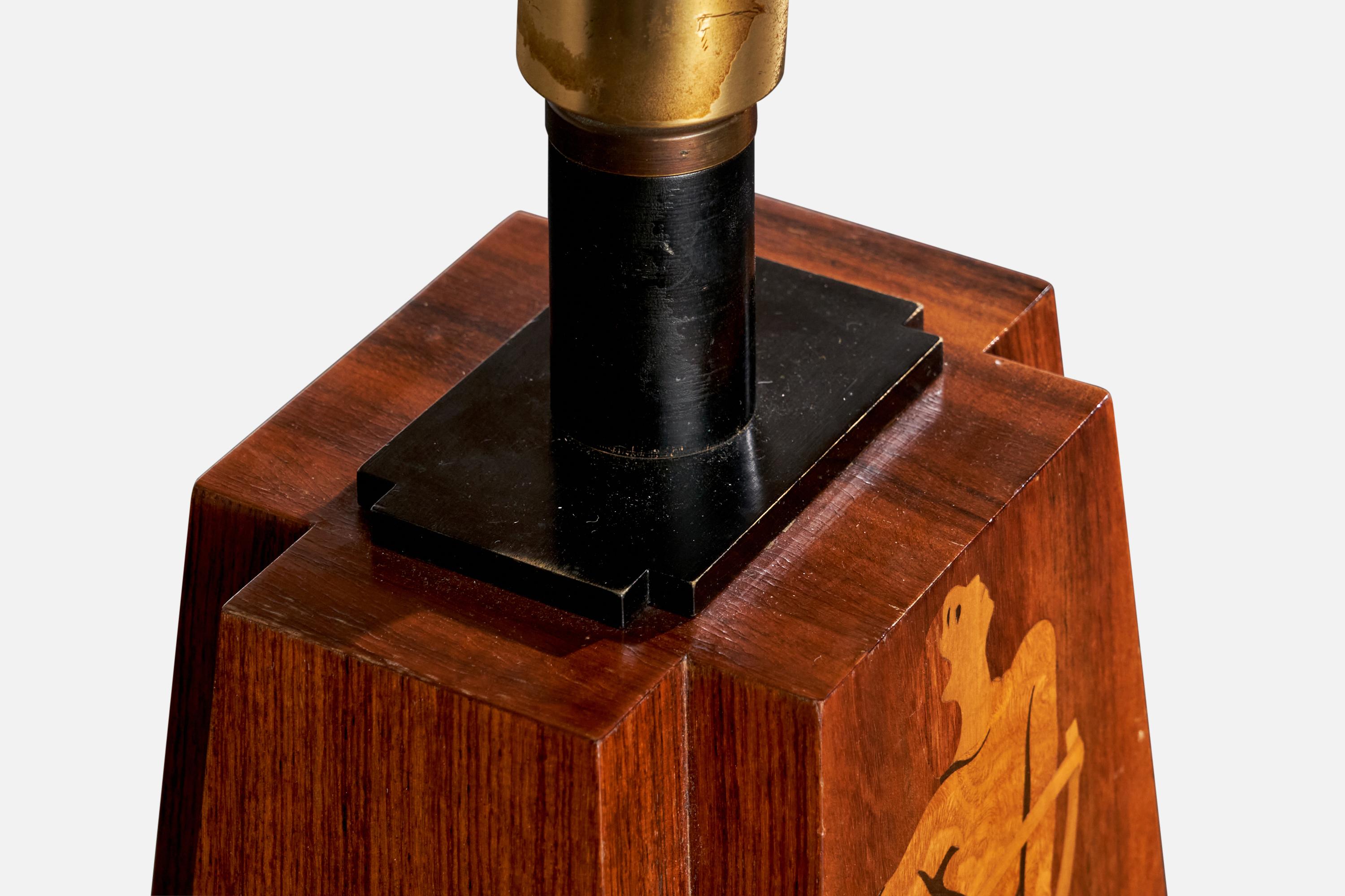 Mjölby Intarsia Attribution, lampe de table, laiton, métal, Wood, Suède, années 1940 Bon état - En vente à High Point, NC