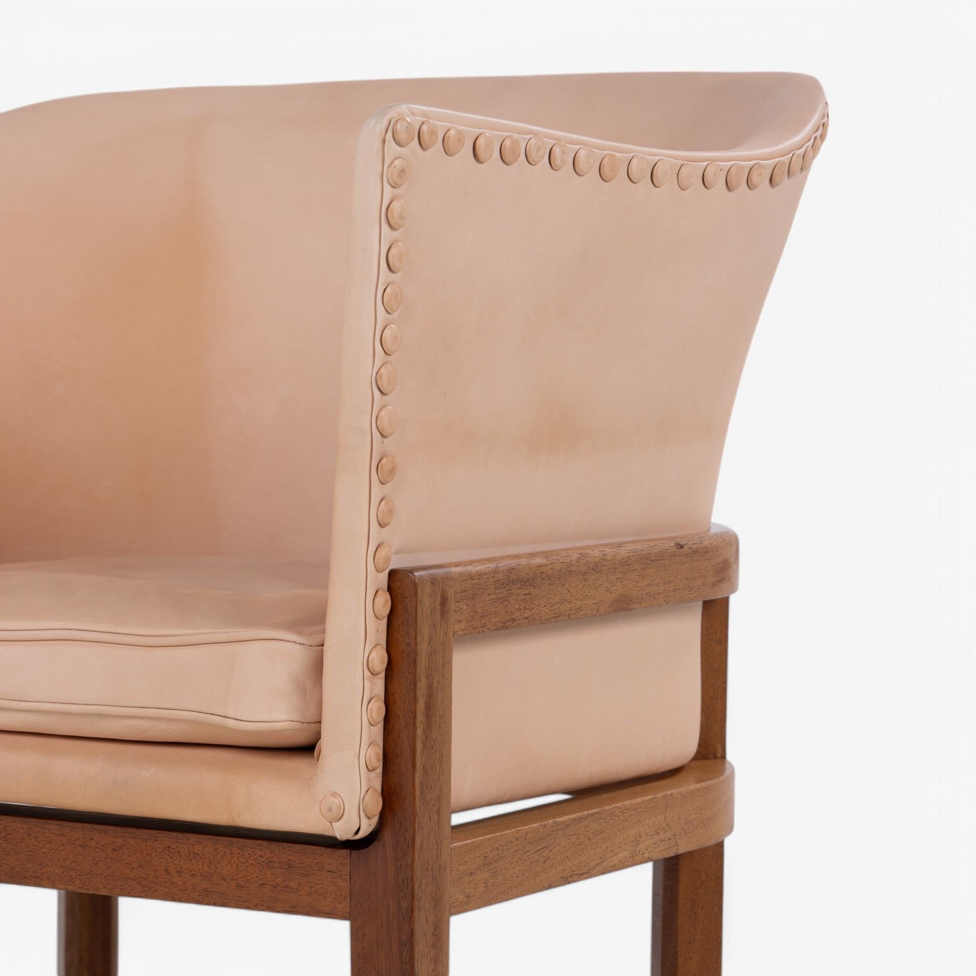 MK 51 - 'Fireplace Chair' in mahogany by Mogens Koch In Good Condition In Copenhagen, DK