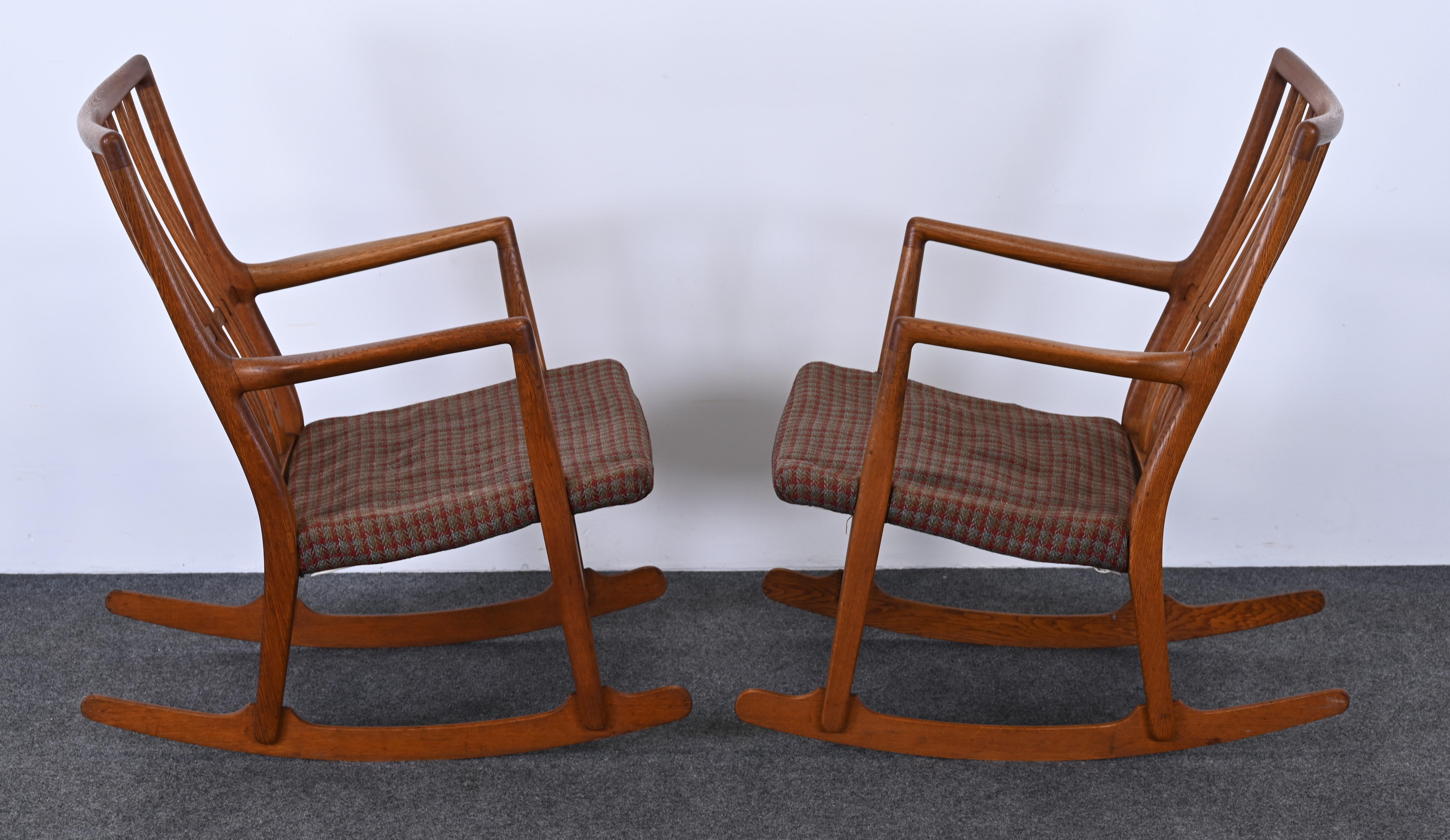 ML-33 Rocking Chair by Hans Wegner, 1940s For Sale 4