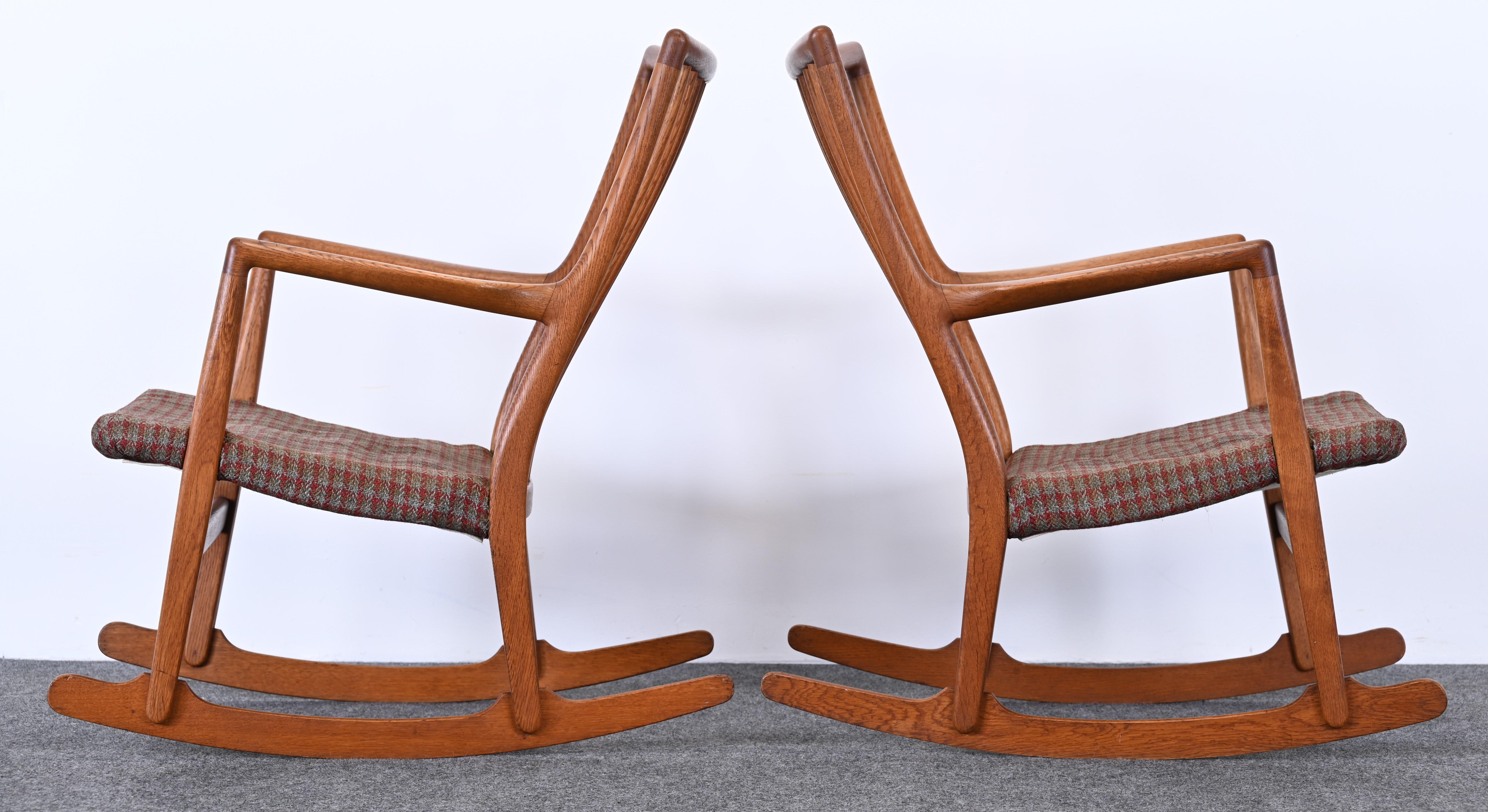ML-33 Rocking Chair by Hans Wegner, 1940s For Sale 9