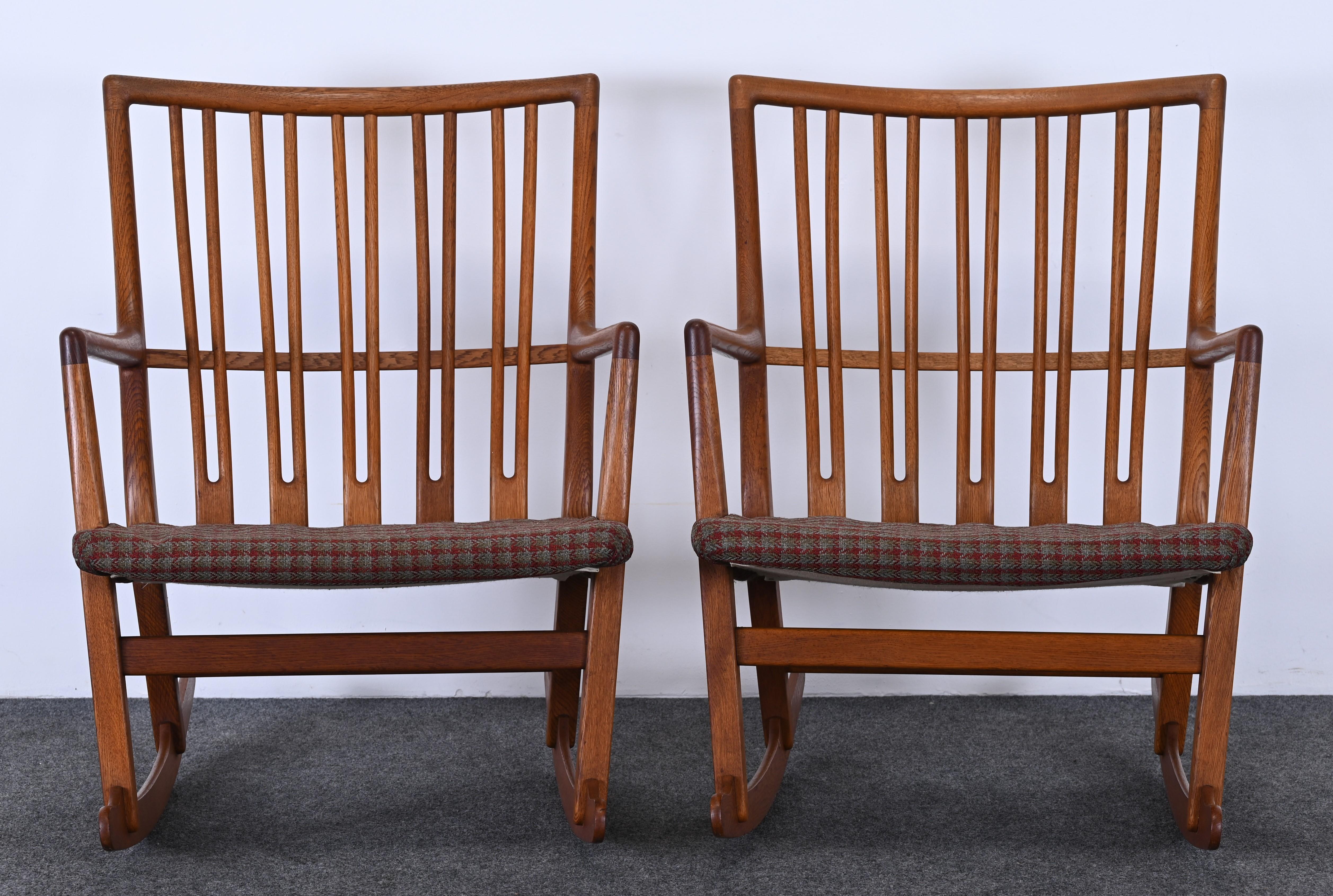 Danish ML-33 Rocking Chair by Hans Wegner, 1940s For Sale