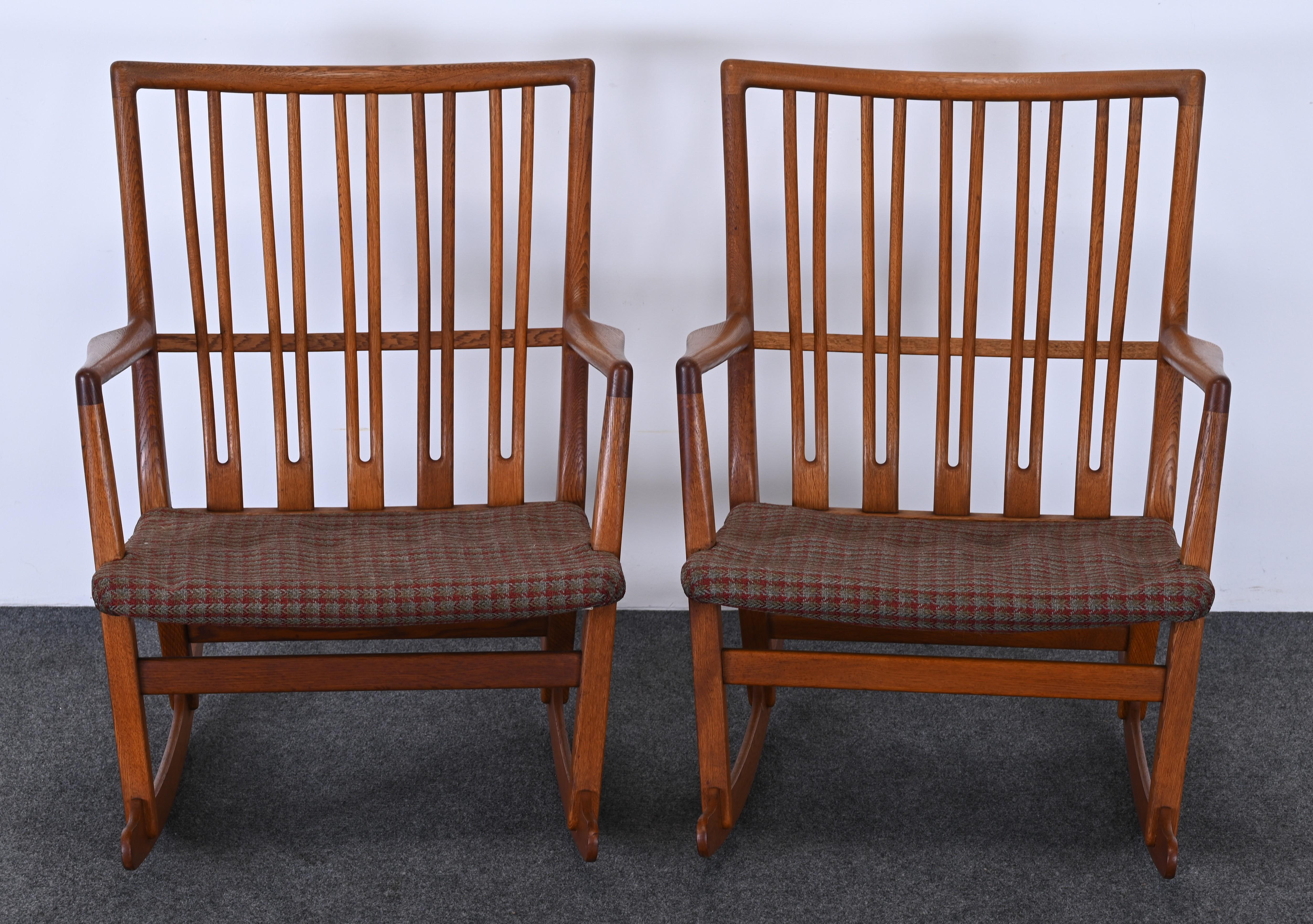 ML-33 Rocking Chair by Hans Wegner, 1940s In Good Condition For Sale In Hamburg, PA