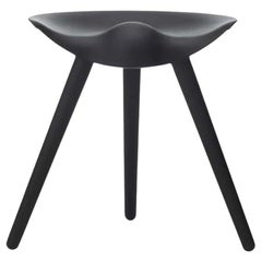 ML 42 Tabouret en hêtre noir By Lassen