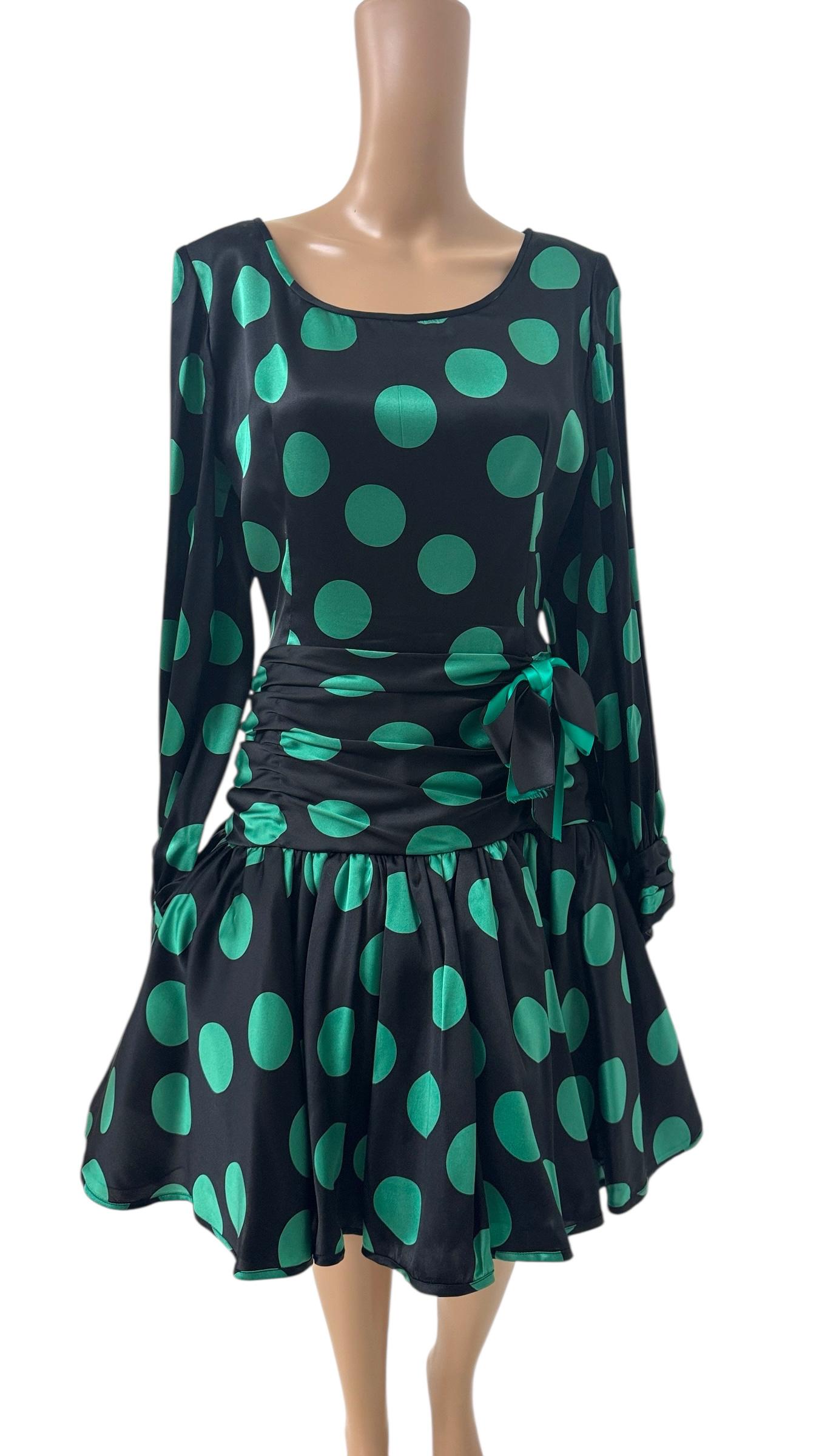 Donna ML Couture Italian Silk Polka Dot Dress in Emerald Green and Black in vendita