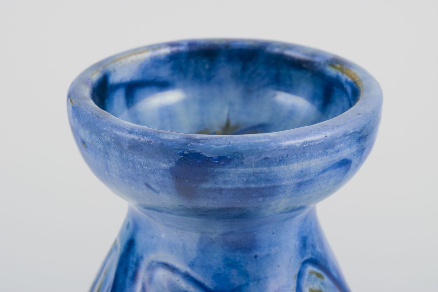 Art nouveau Møller & Bøgely. Unique vase Art Nouveau en céramique émaillée. 1917-1920. en vente