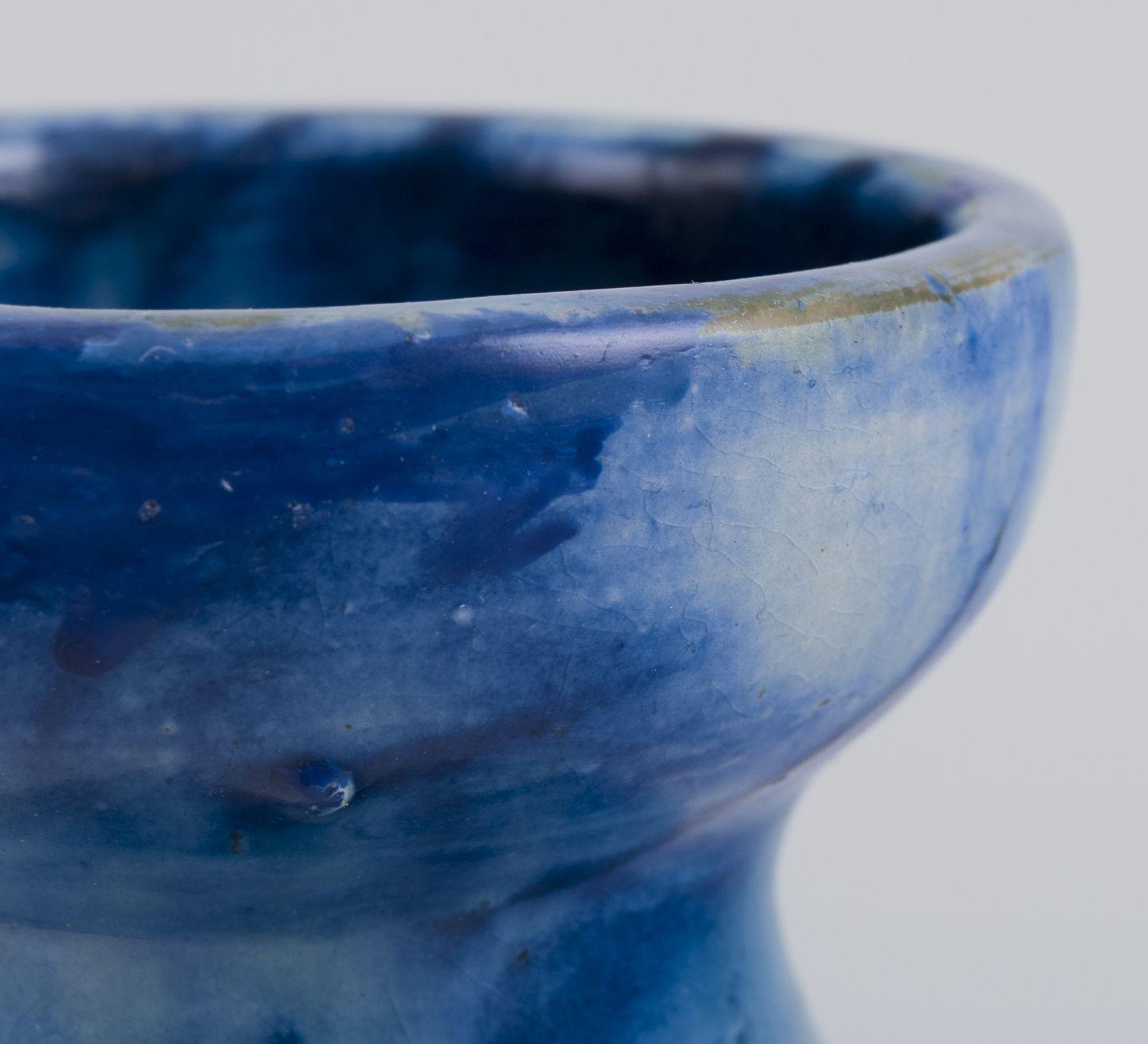 Møller & Bøgely. Unique vase Art Nouveau en céramique émaillée. 1917-1920. Excellent état - En vente à København, Copenhagen