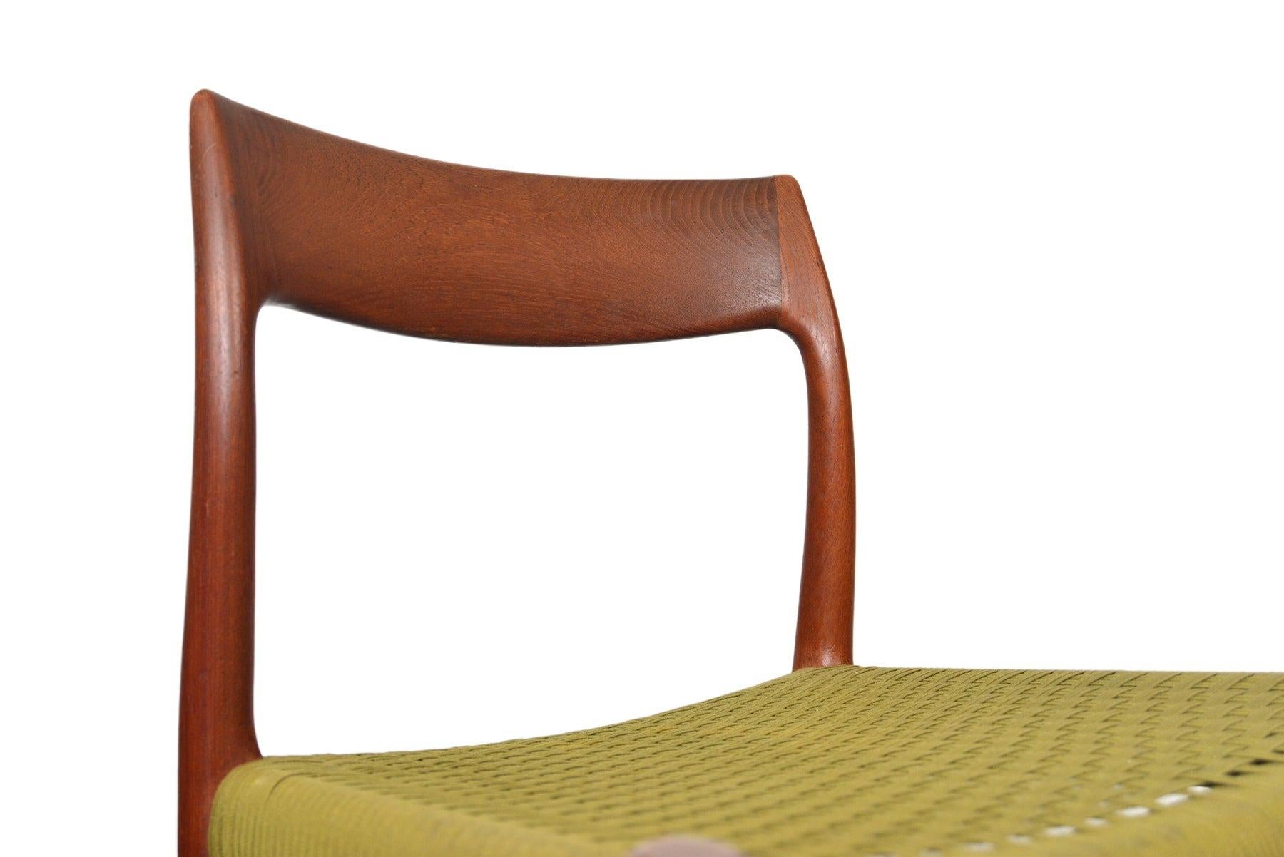 Danish Møller Model 77 Dining Chair In Teak With Original Woven Wool Seat For Sale
