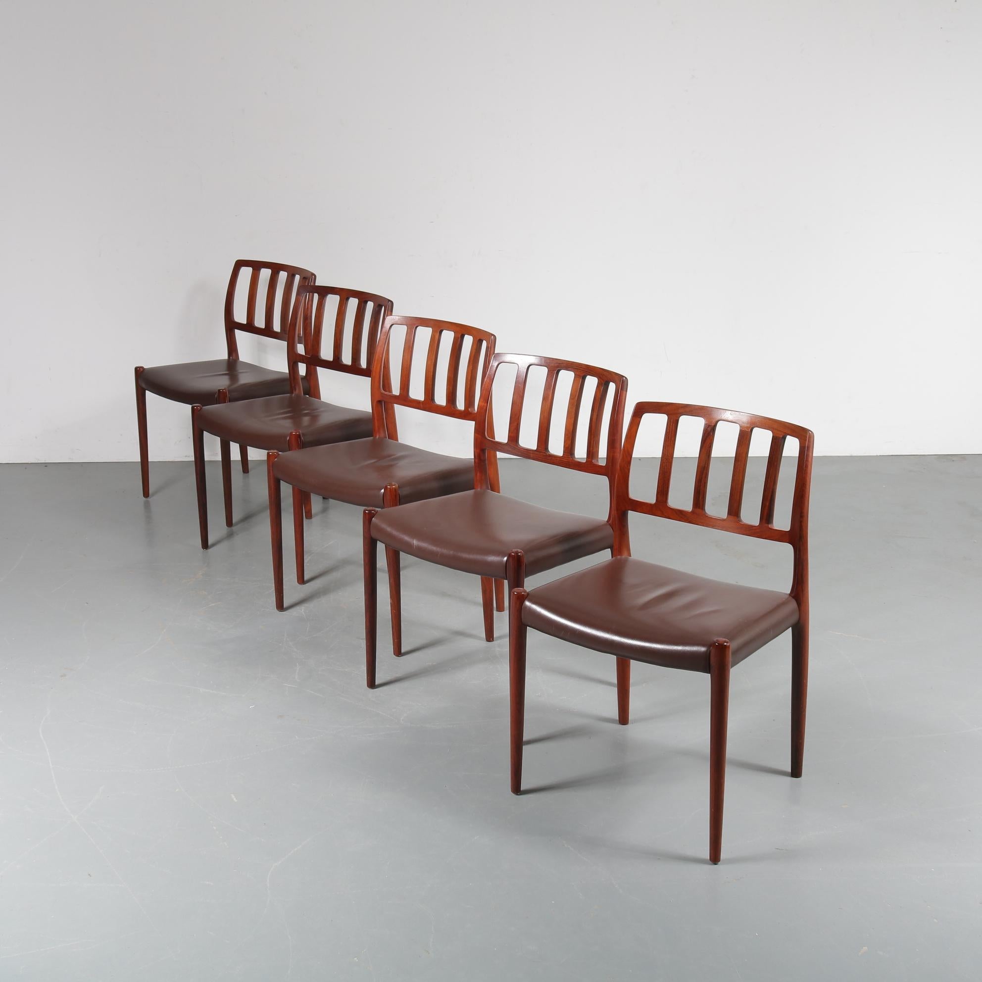 Møller “Model 83” Dining Chairs, Denmark, 1960 In Good Condition In Wilnis, UT