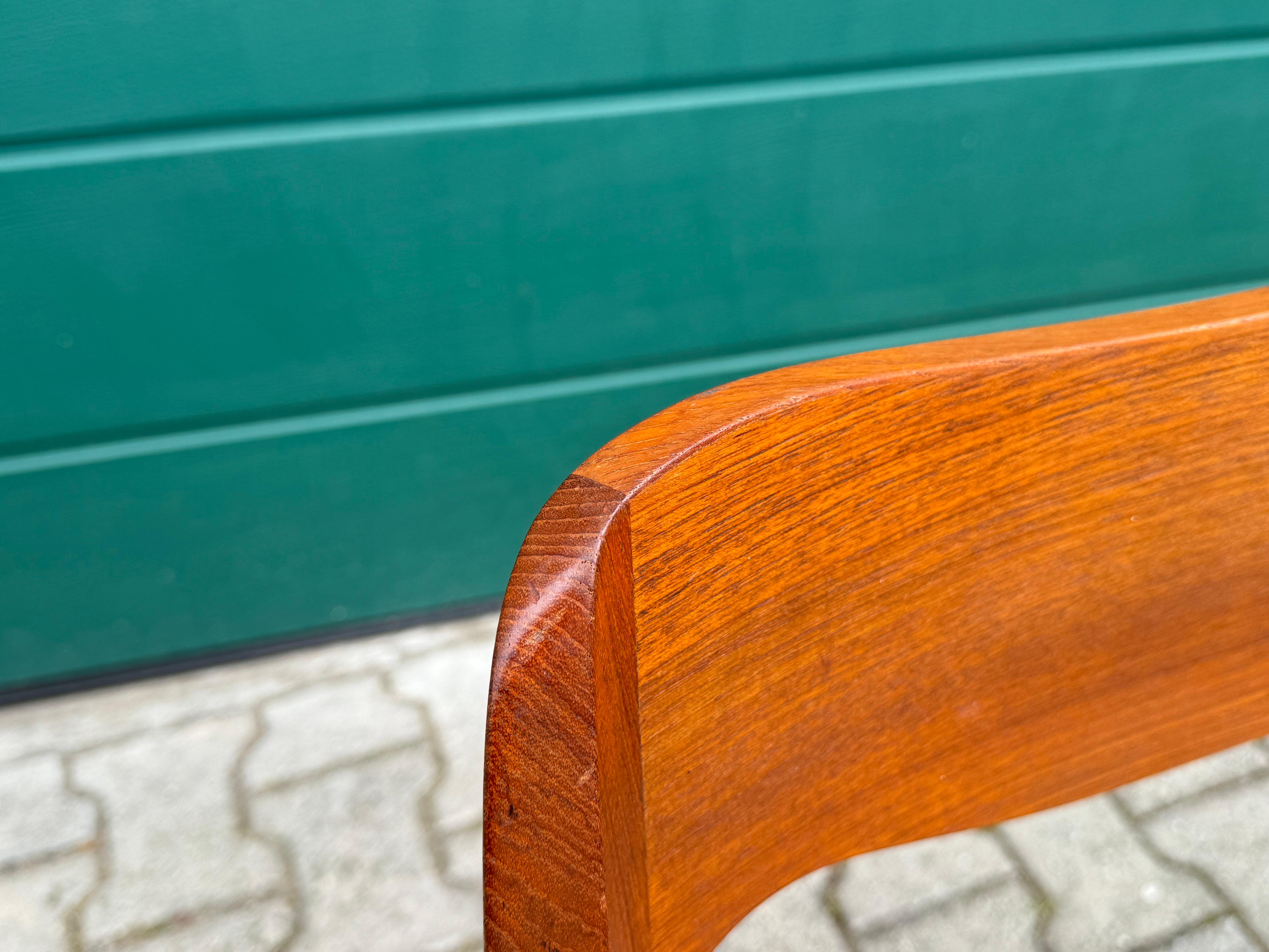 Møller No. 77 Teak Chair with Danish Cord Seat, Mid-Century Scandinavian Design For Sale 2