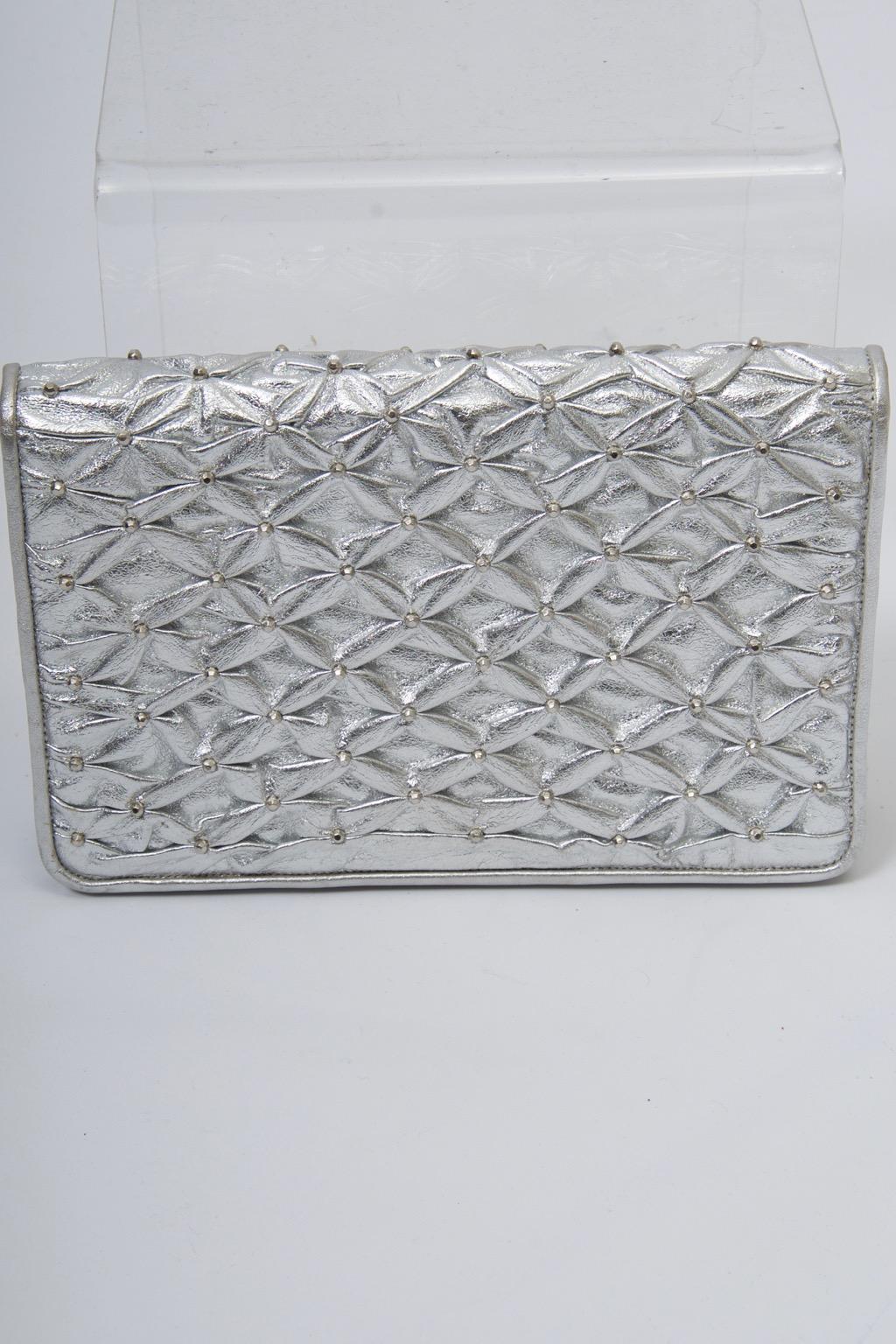MM Silver Convertible Clutch In Good Condition For Sale In Alford, MA