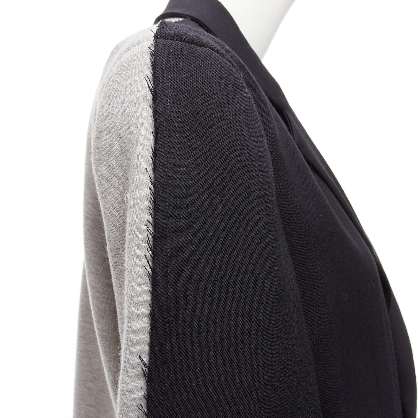 MM6 noir gris mélange de laine vierge dos contrasté bord effiloché blazer boxy IT38 XS en vente 4