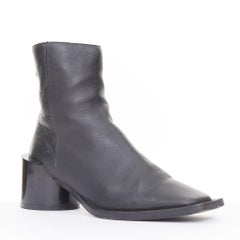 MM6 MAISON MARGIELA 2021 Anatomisch geformte Stiefeletten aus schwarzem Leder mit eckiger Zehenpartie, Größe EU 36, US 6