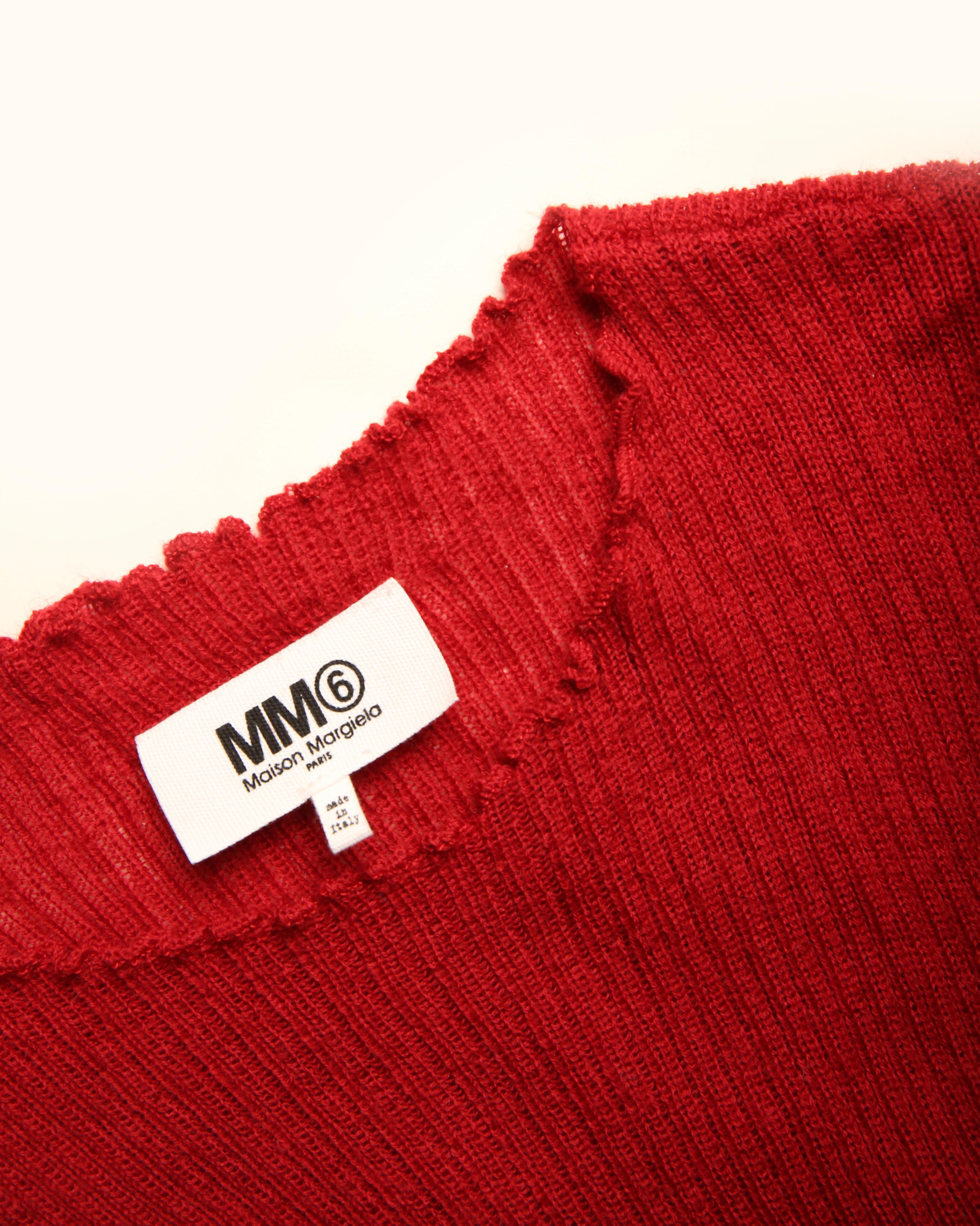 Maison Margiela - Robe maxi pull midi en maille de laine côtelée rouge bordeaux S, MM6 en vente 7