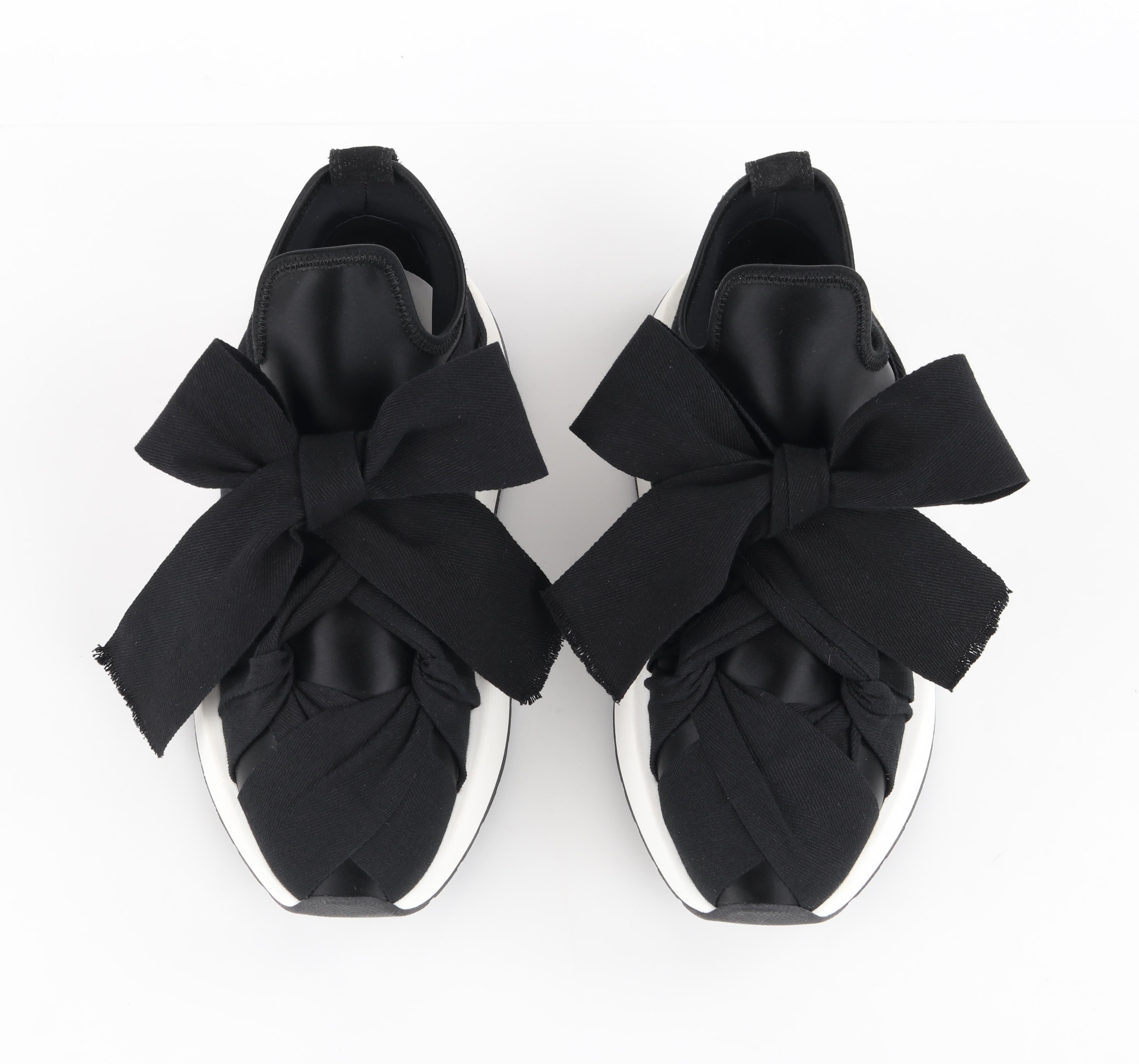 MM6 MAISON MARGIELA c.2019 Black White Platform Ribbon Bow Wrap Sneaker Shoes For Sale 3